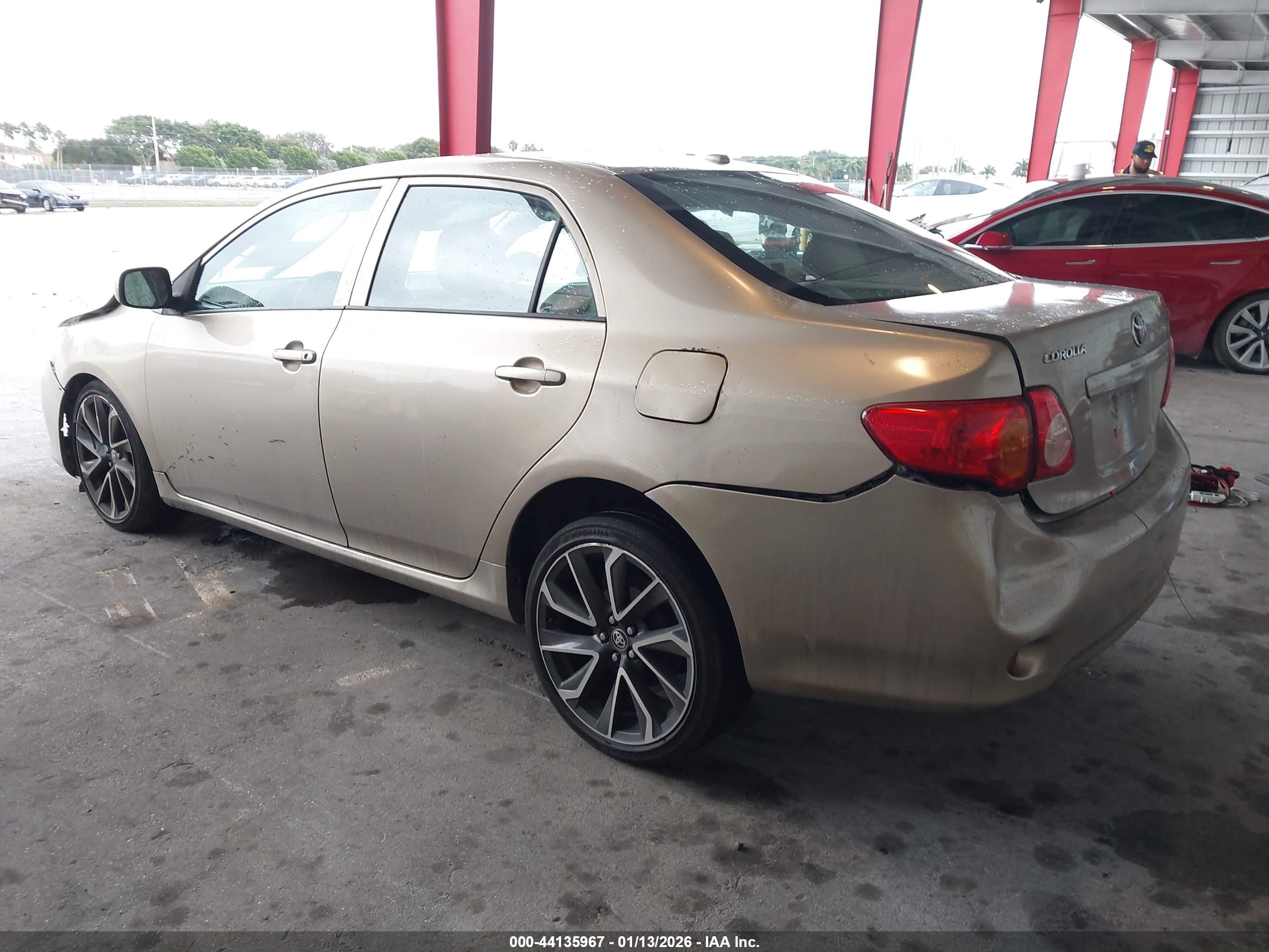 TOYOTA COROLLA image 3
