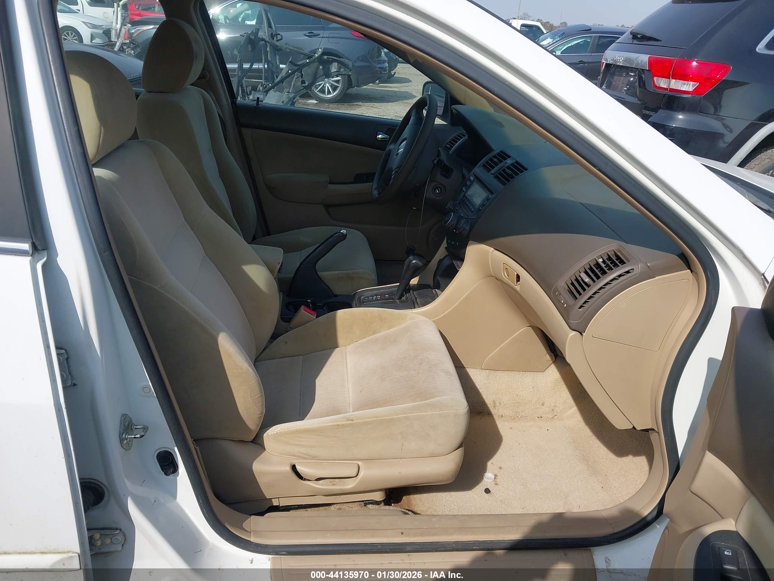 HONDA ACCORD image 5