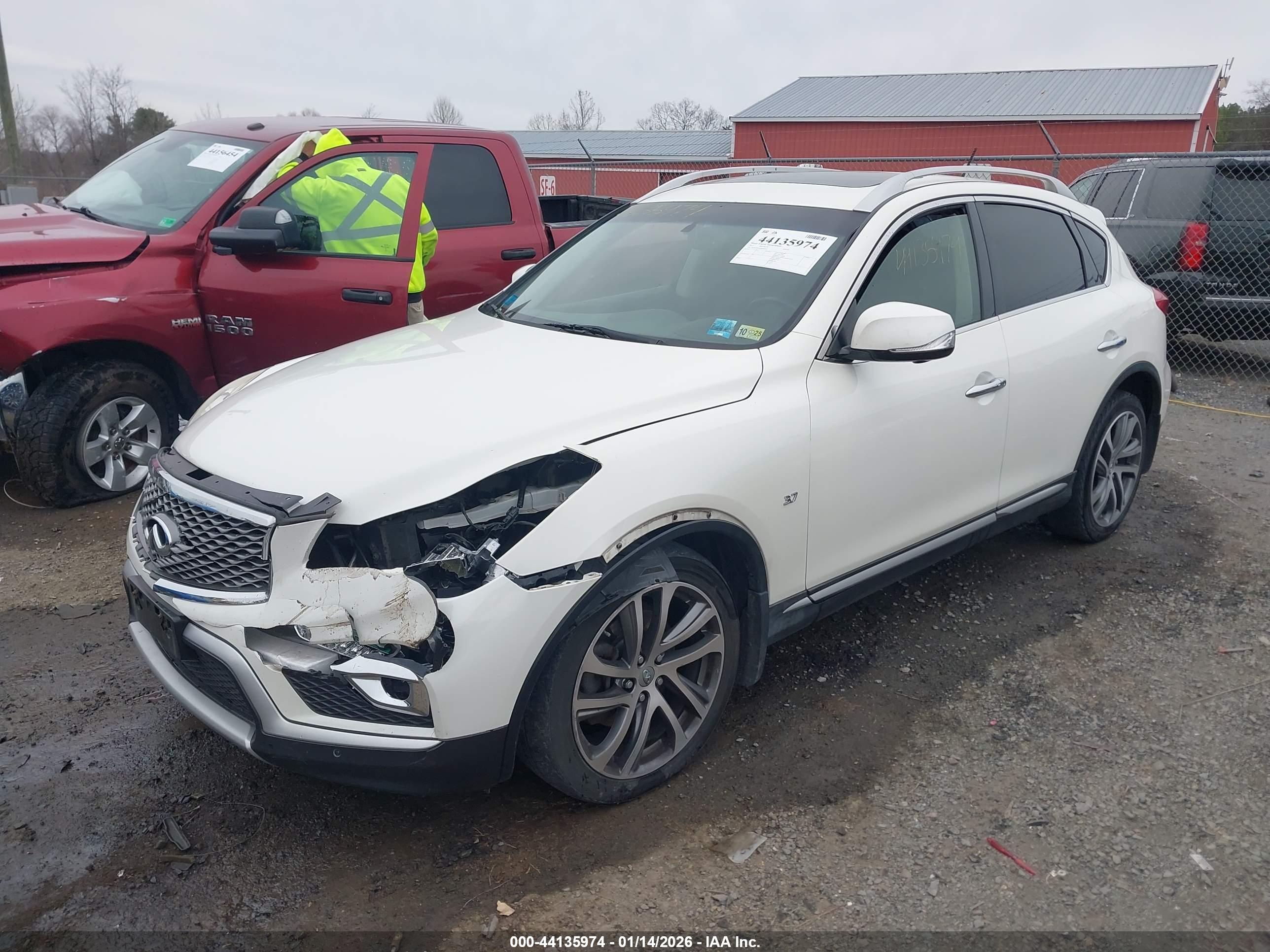 INFINITI QX50 image 2