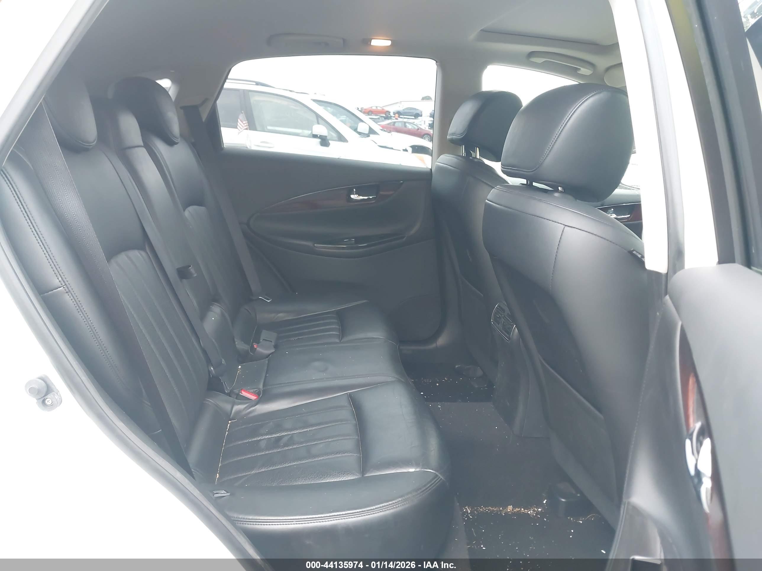 INFINITI QX50 image 8