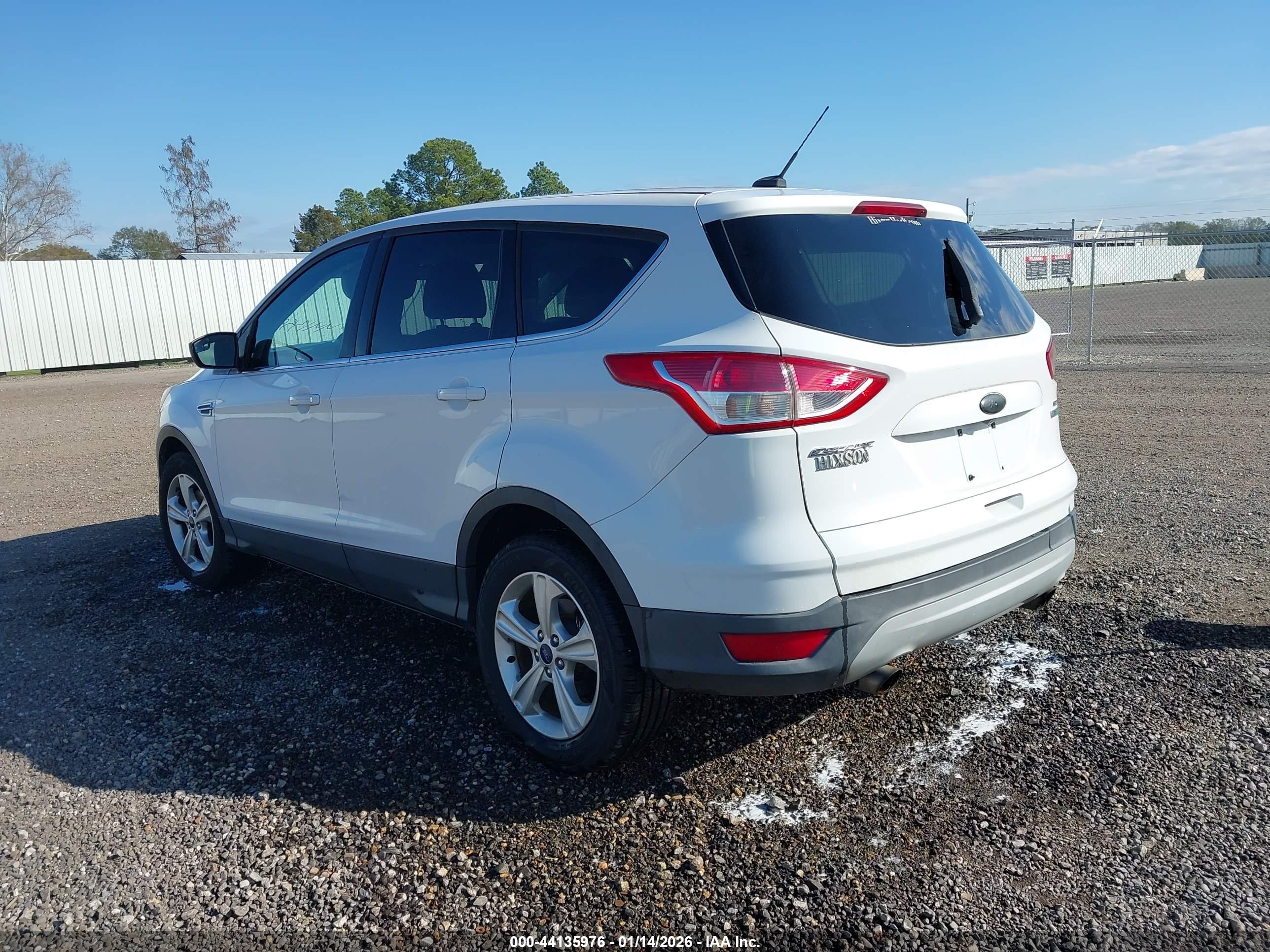 FORD ESCAPE image 3
