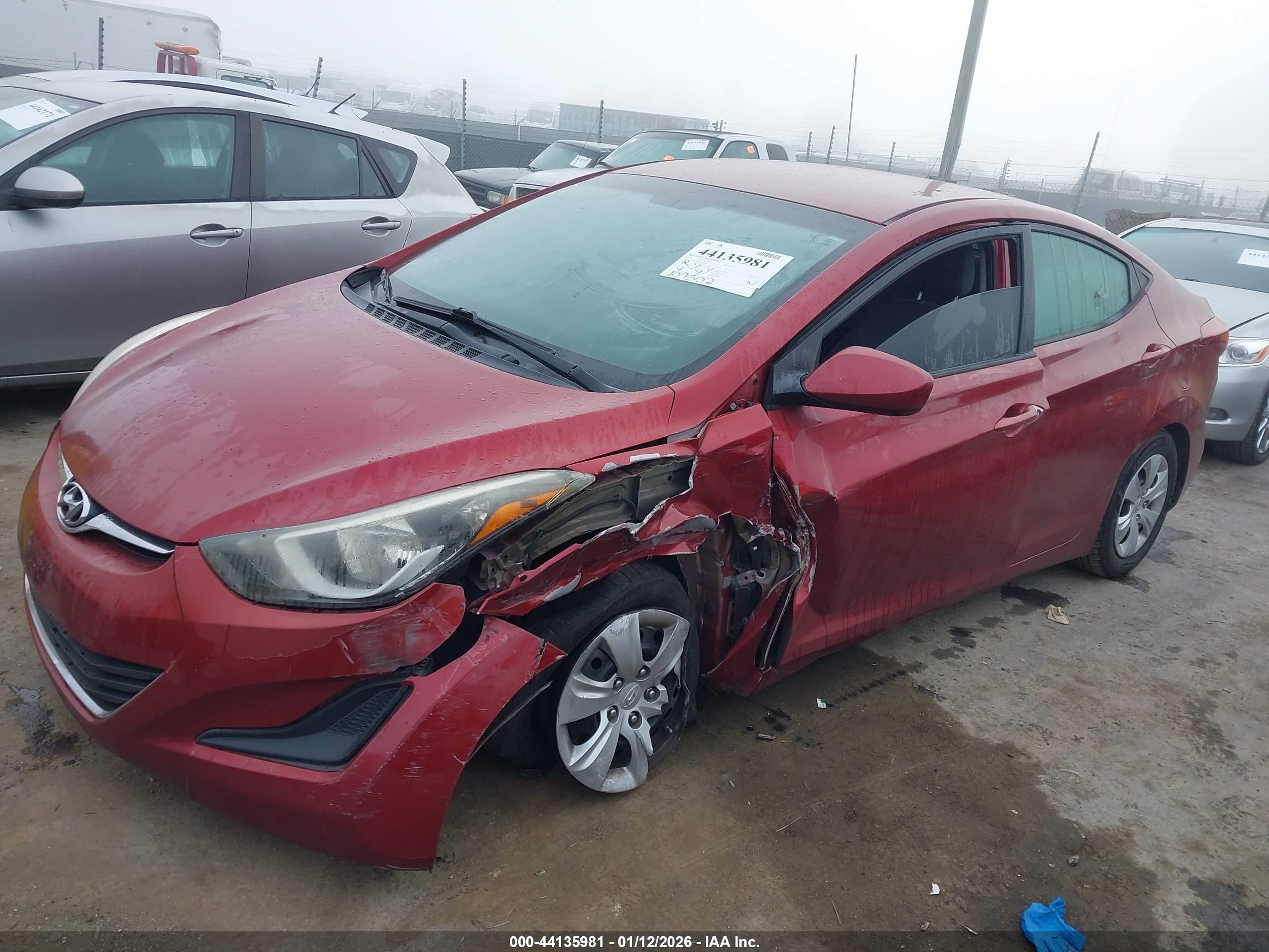HYUNDAI ELANTRA image 2
