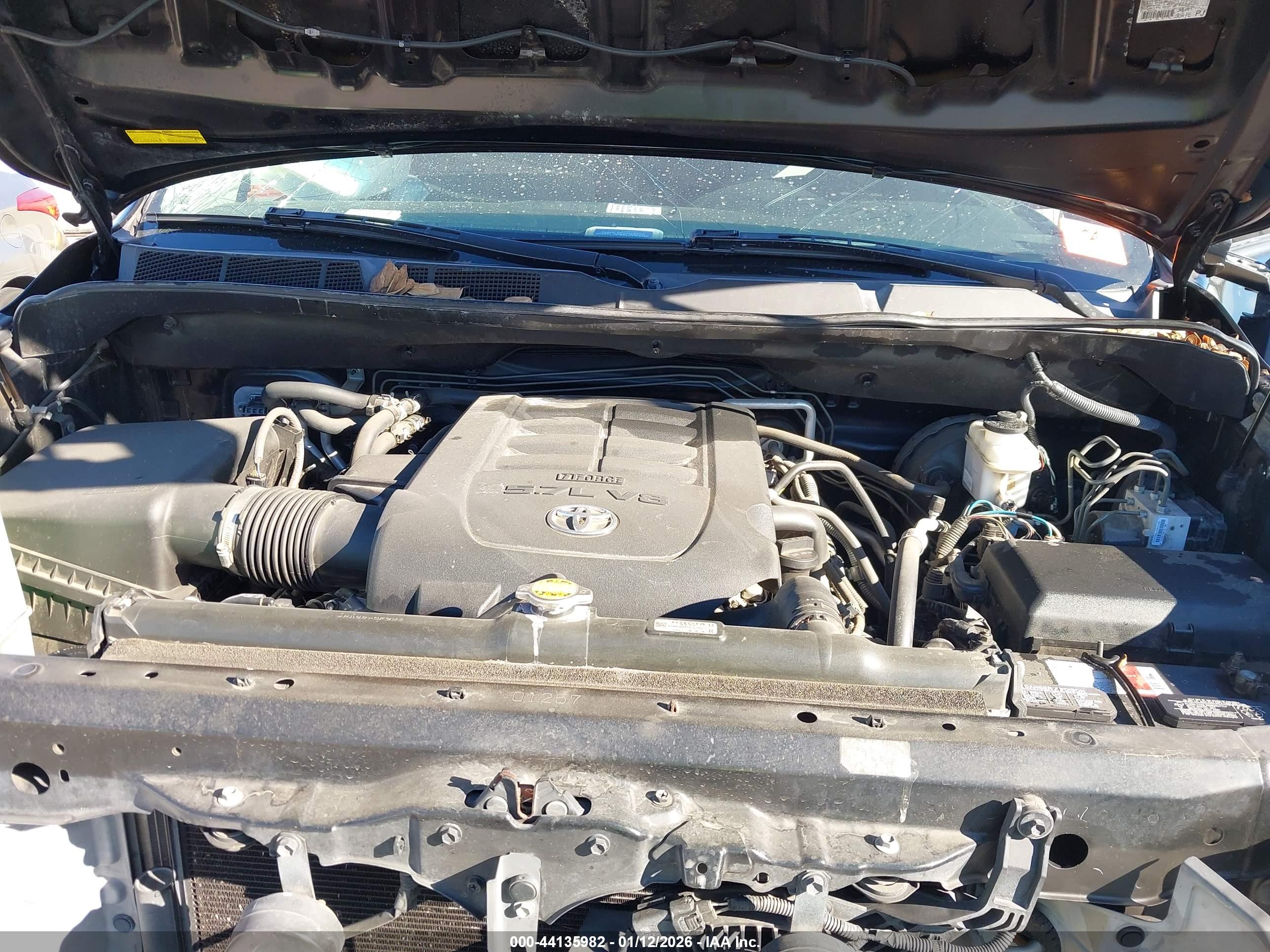 TOYOTA SEQUOIA image 10
