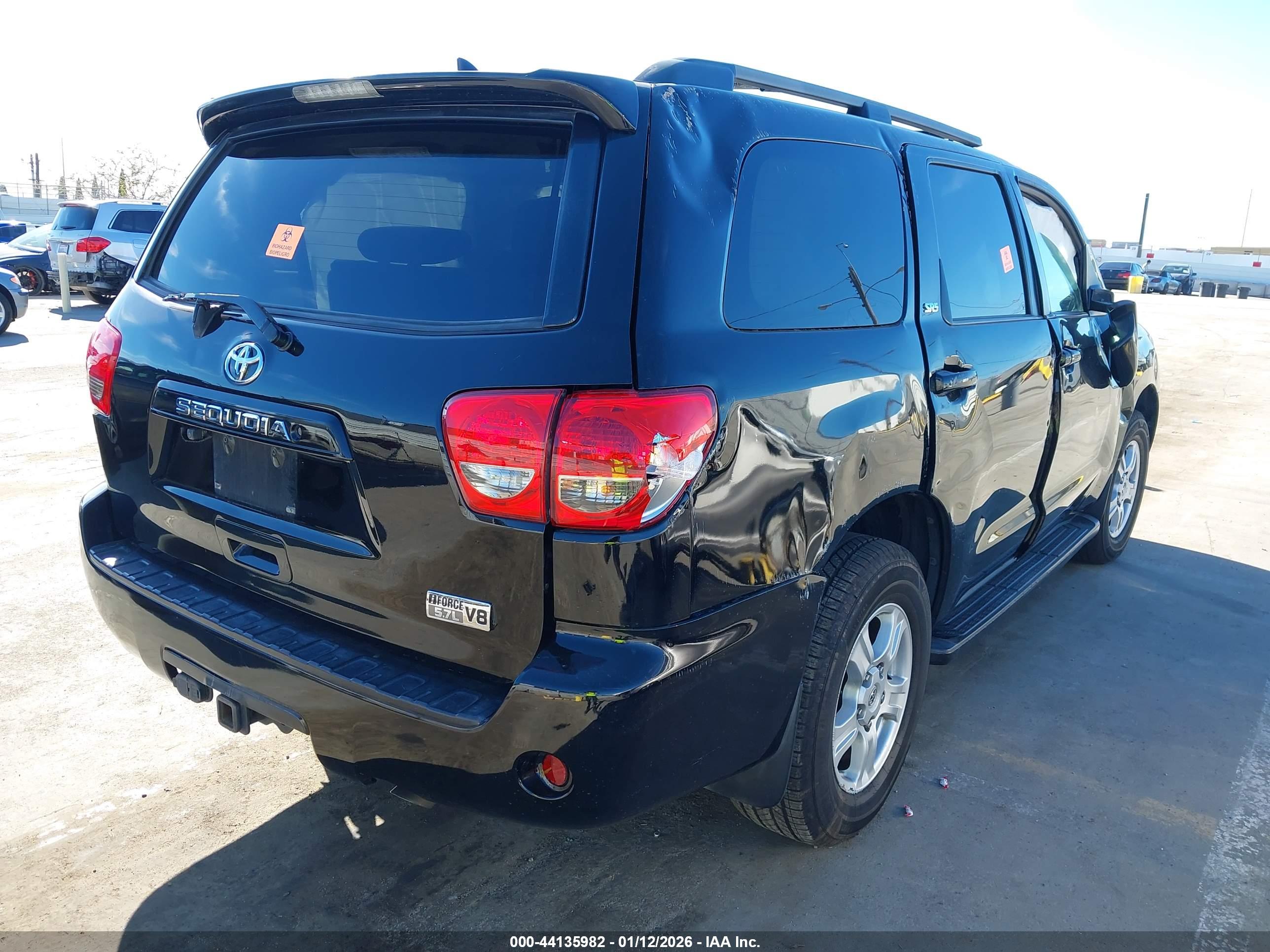 TOYOTA SEQUOIA image 4