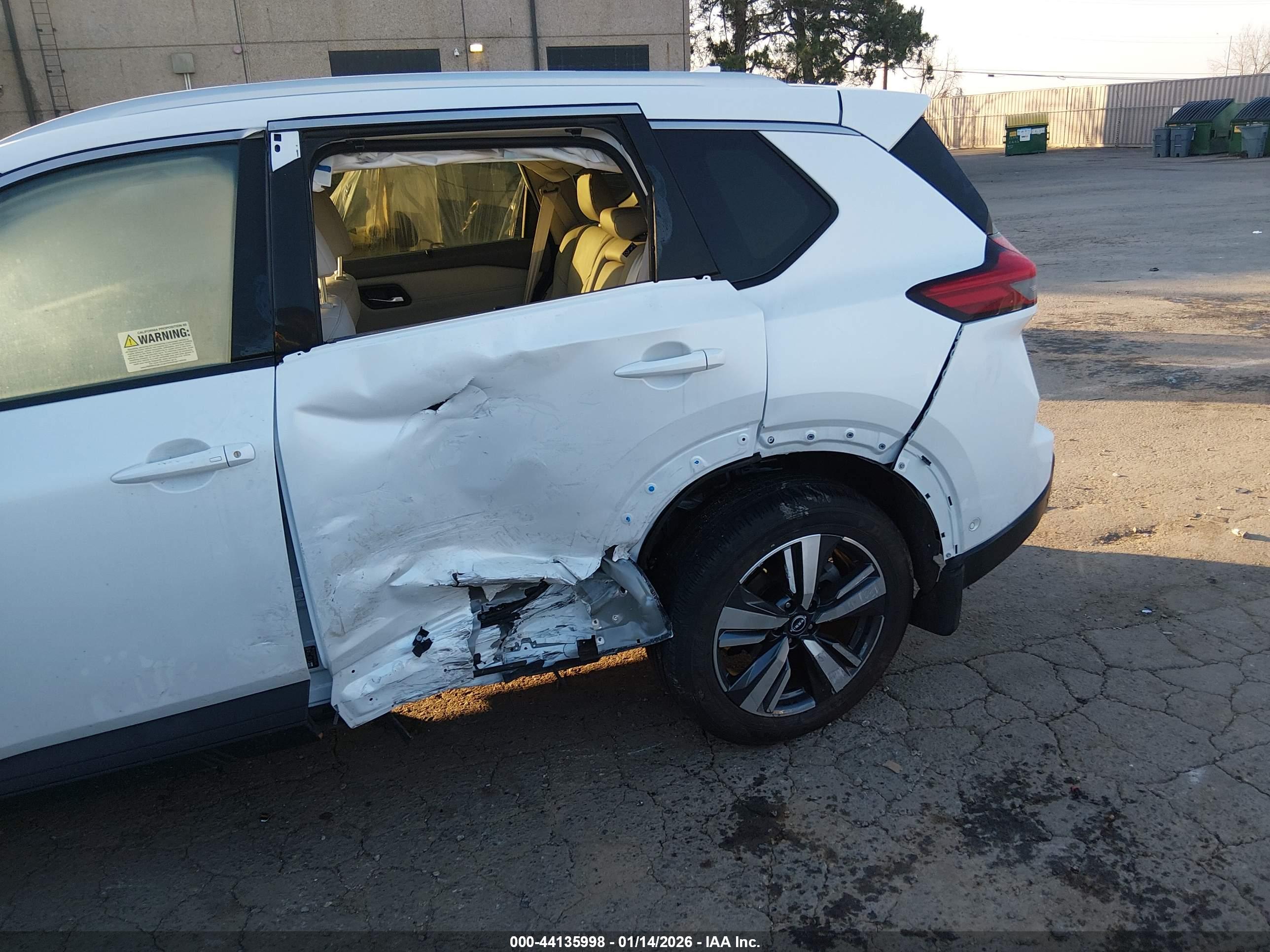 NISSAN ROGUE image 6