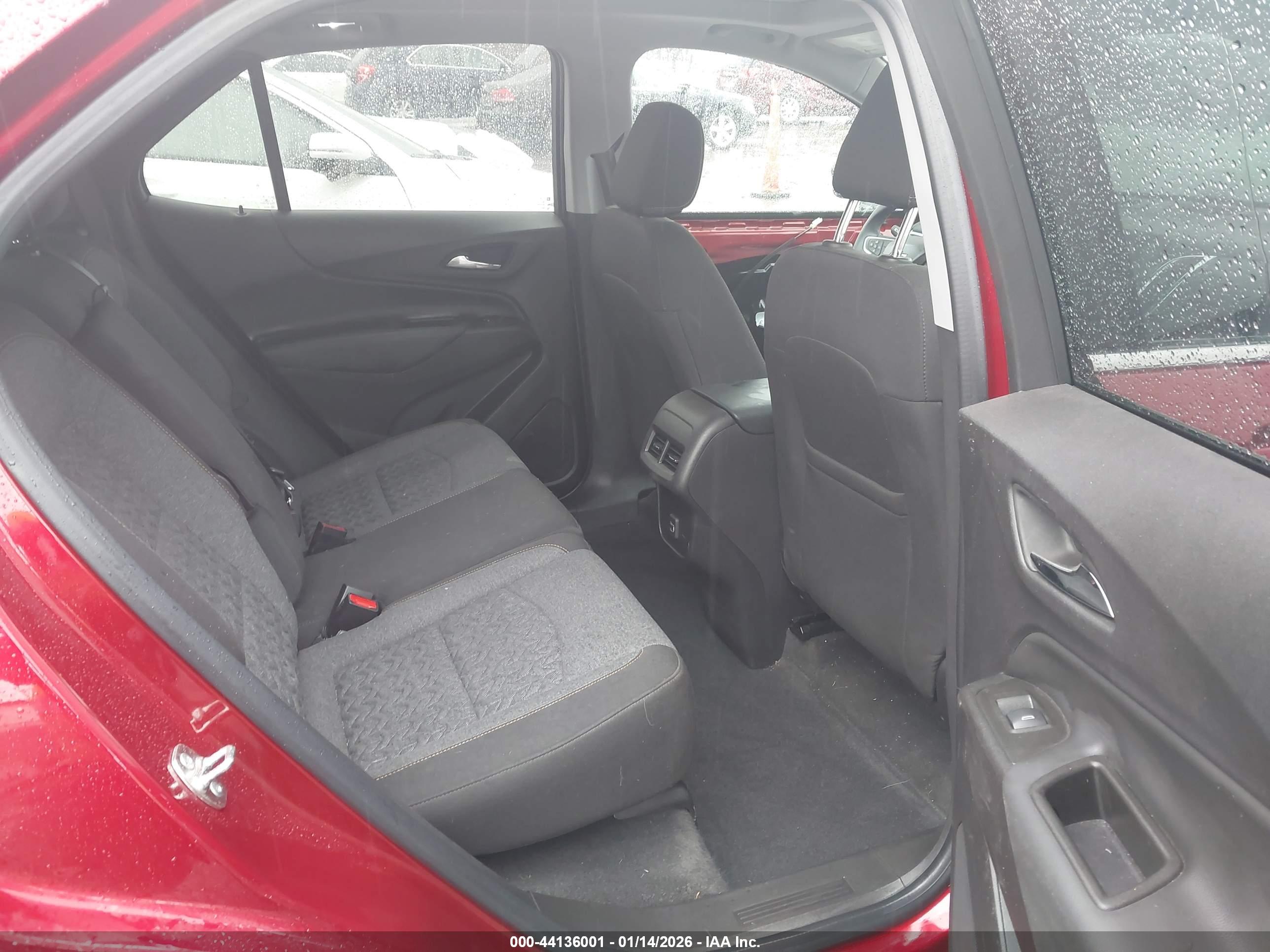 CHEVROLET EQUINOX image 8
