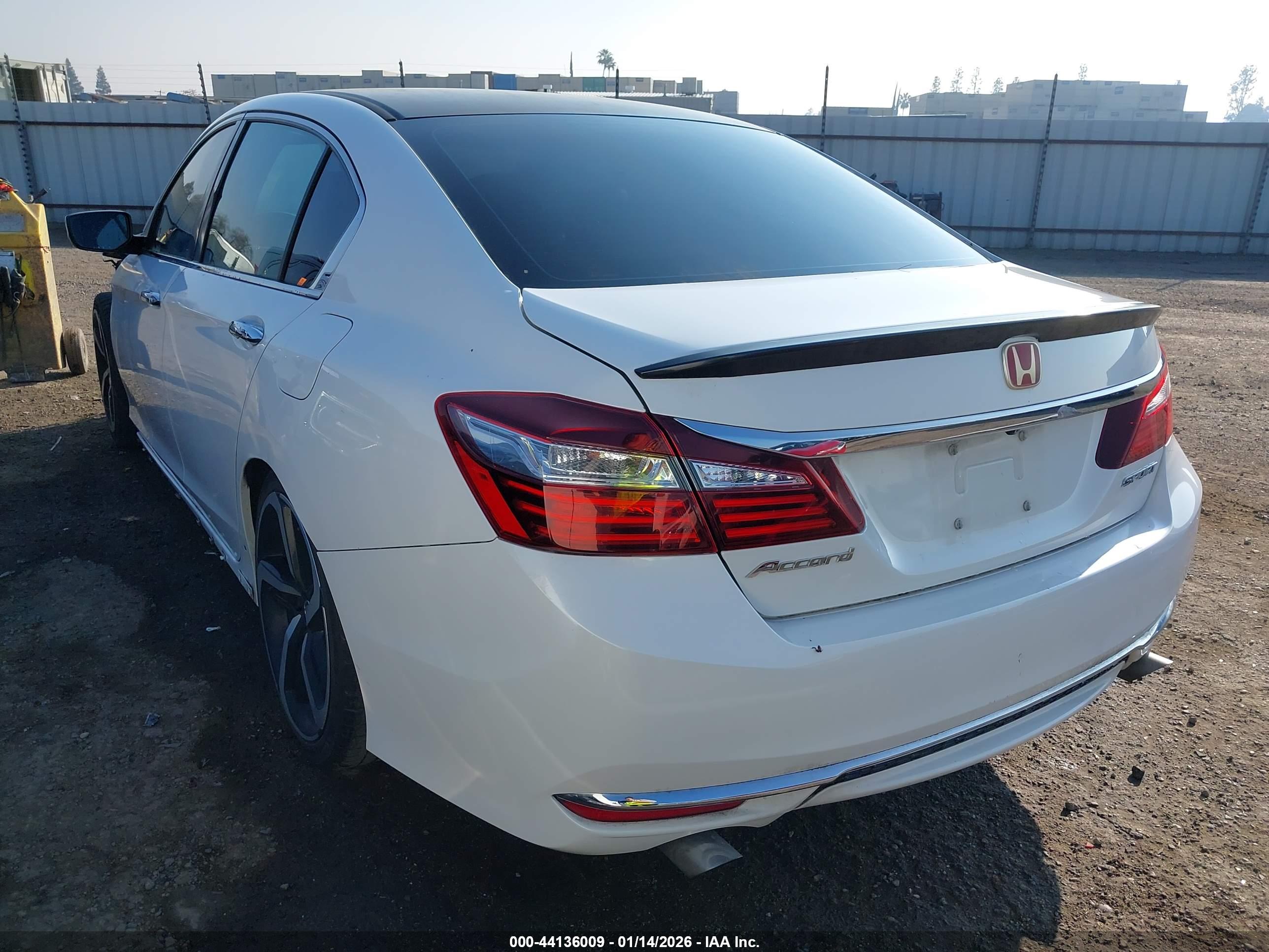 HONDA ACCORD image 3