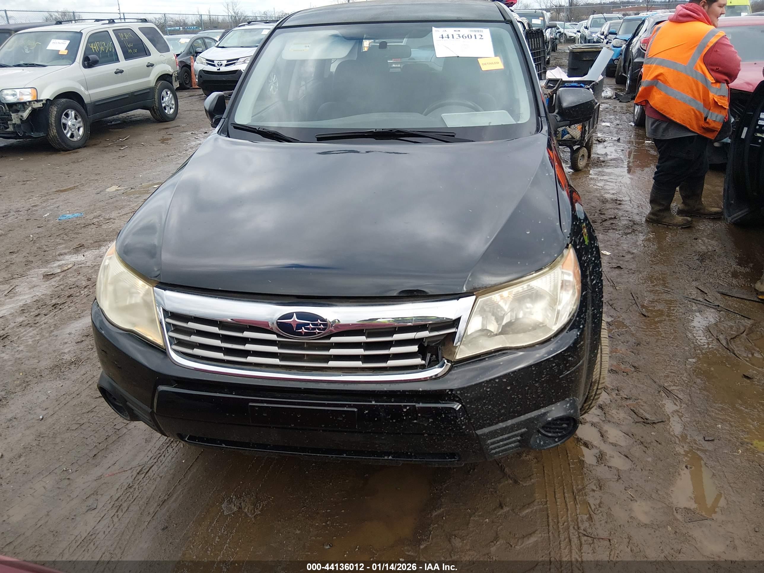 SUBARU FORESTER image 6