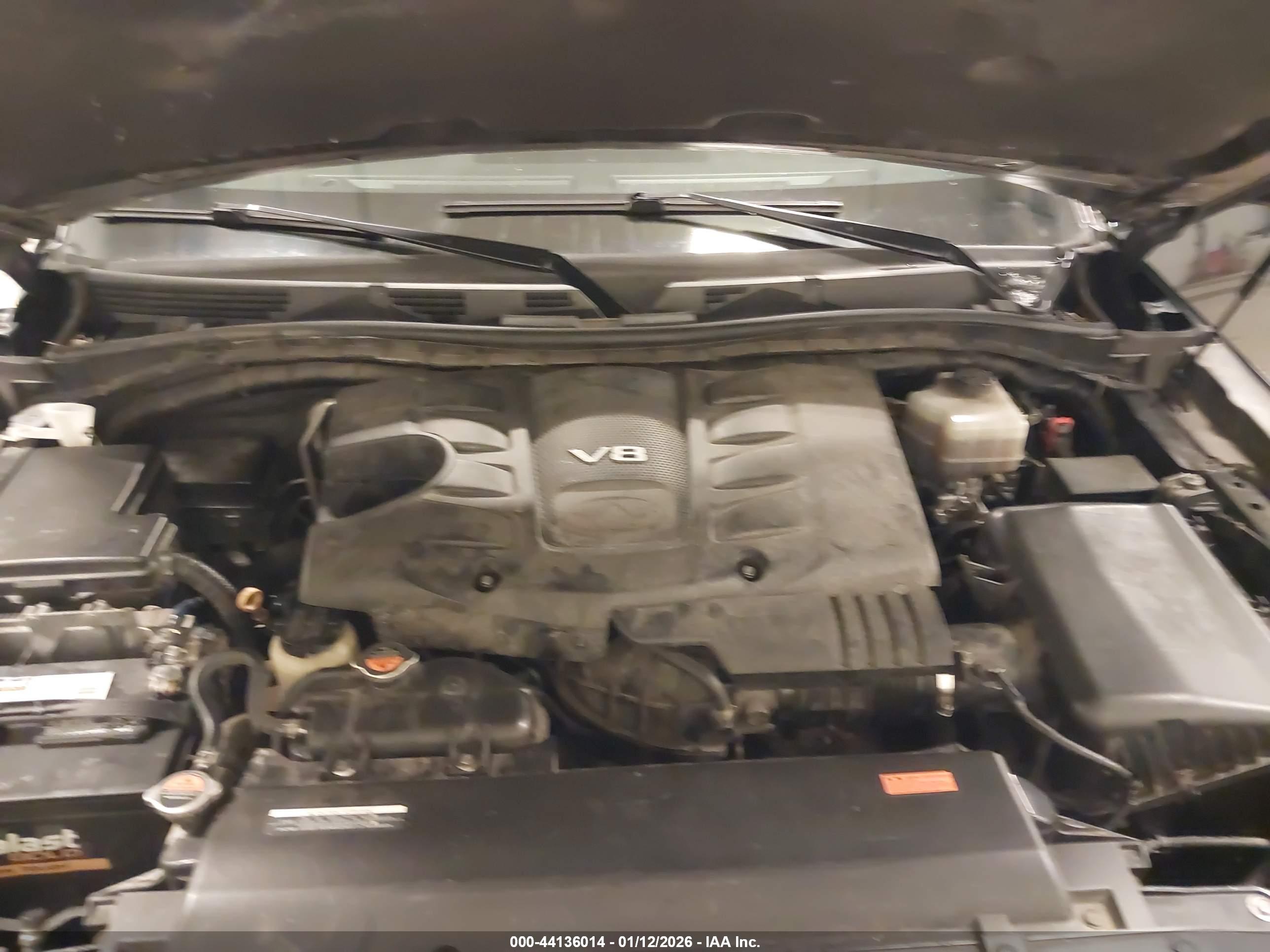 INFINITI QX56 image 10