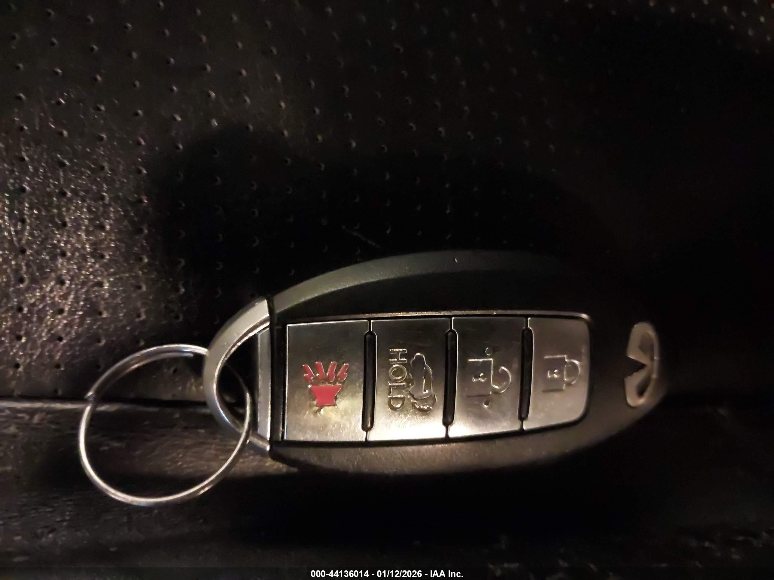INFINITI QX56 image 11