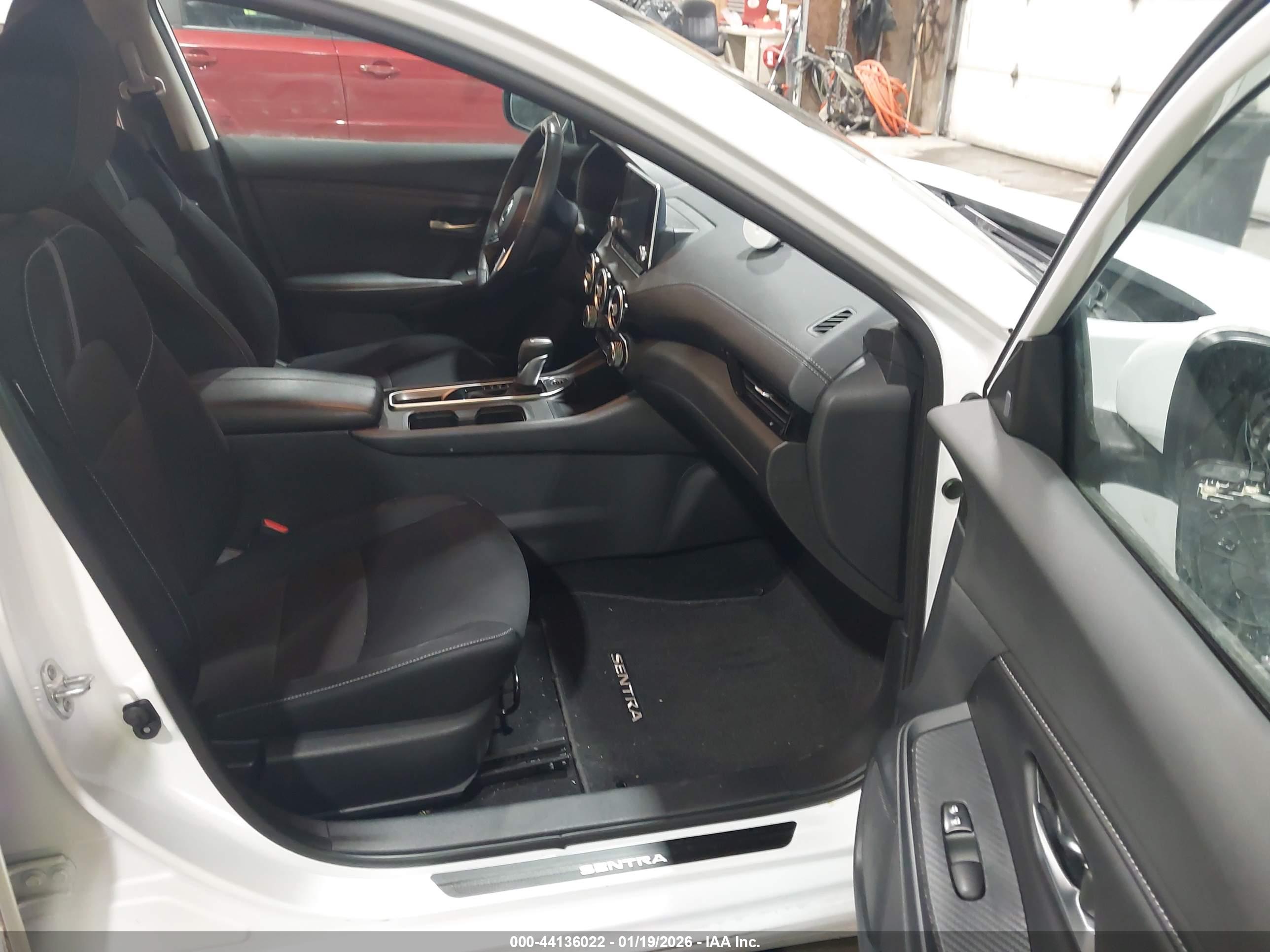 NISSAN SENTRA image 5