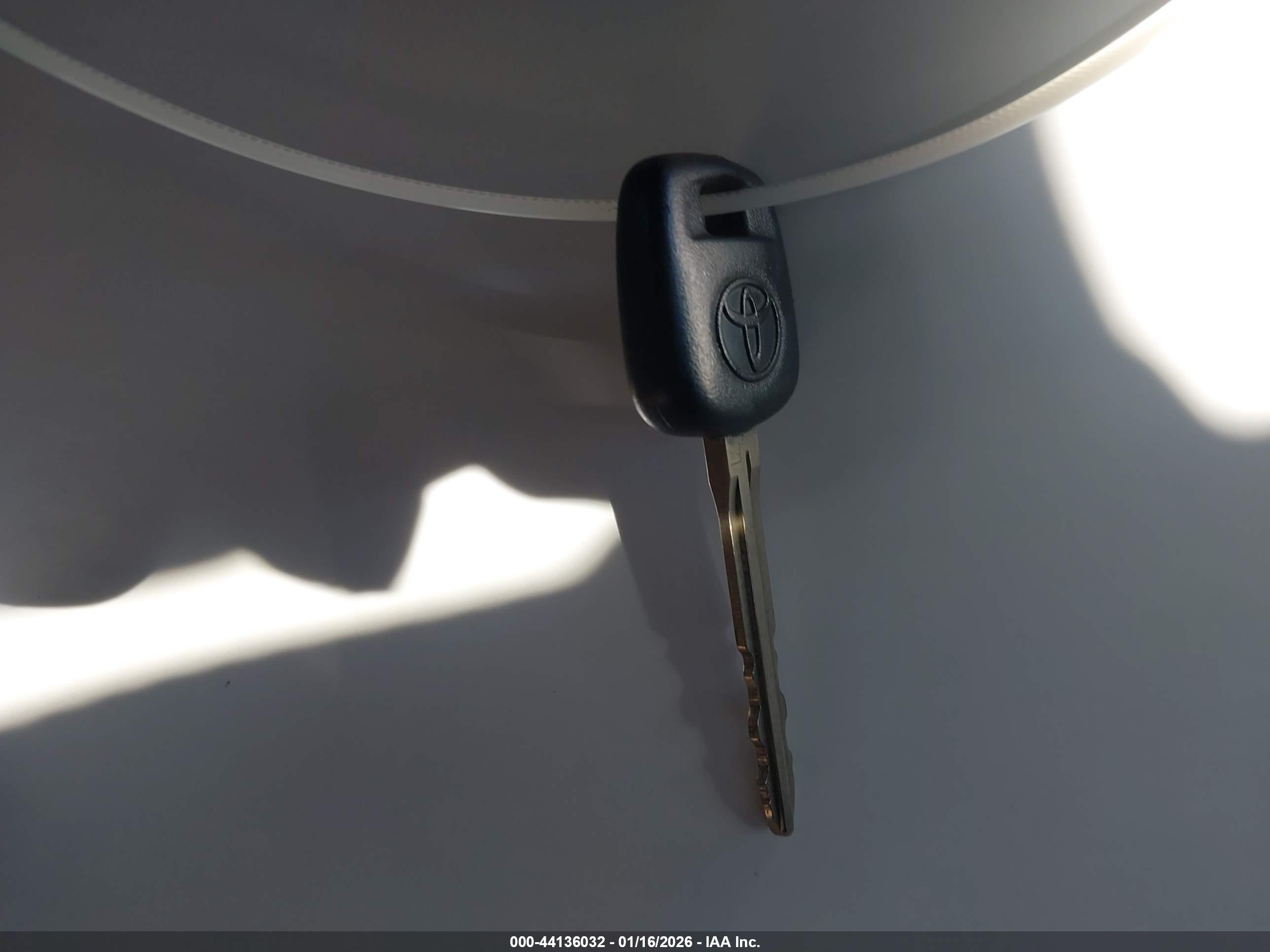 TOYOTA TACOMA image 11