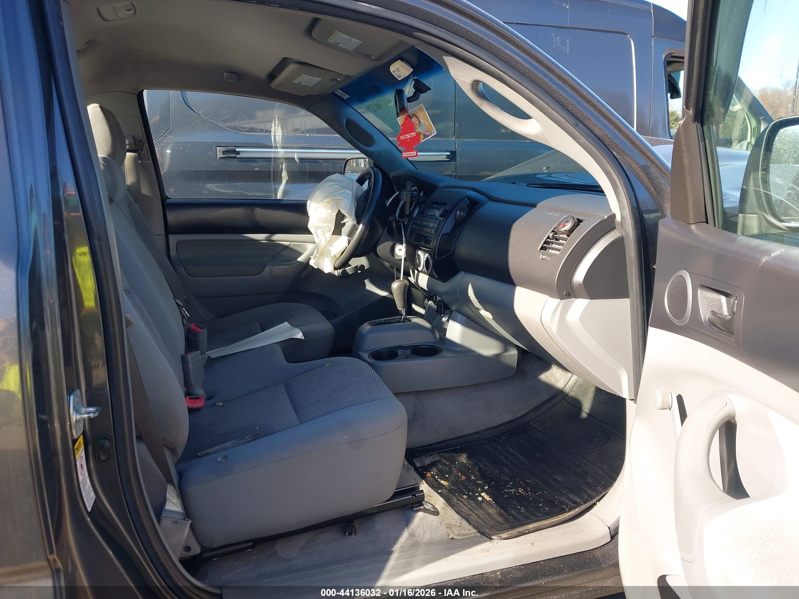TOYOTA TACOMA image 5