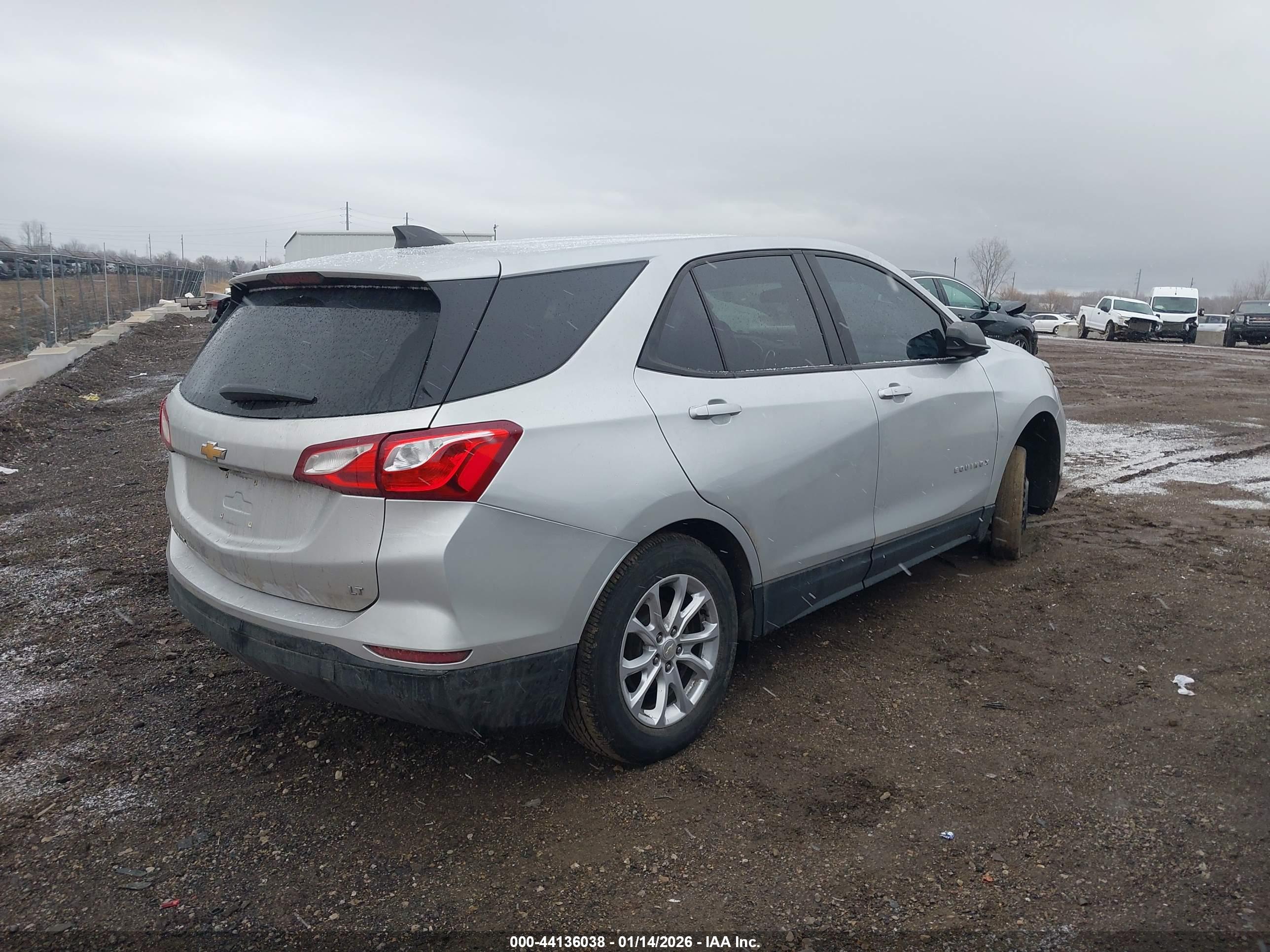 CHEVROLET EQUINOX image 4