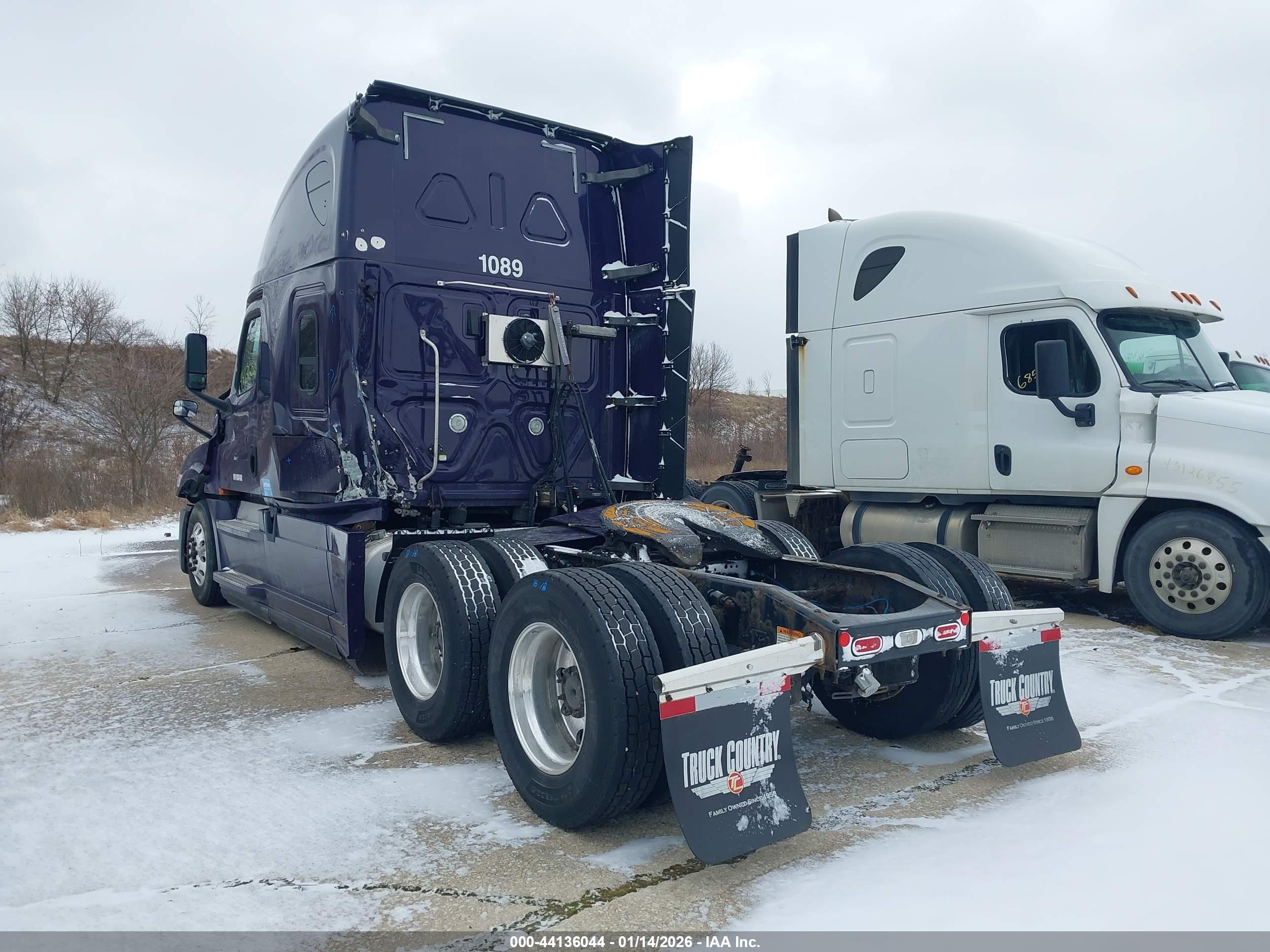 FREIGHTLINER NEW image 3