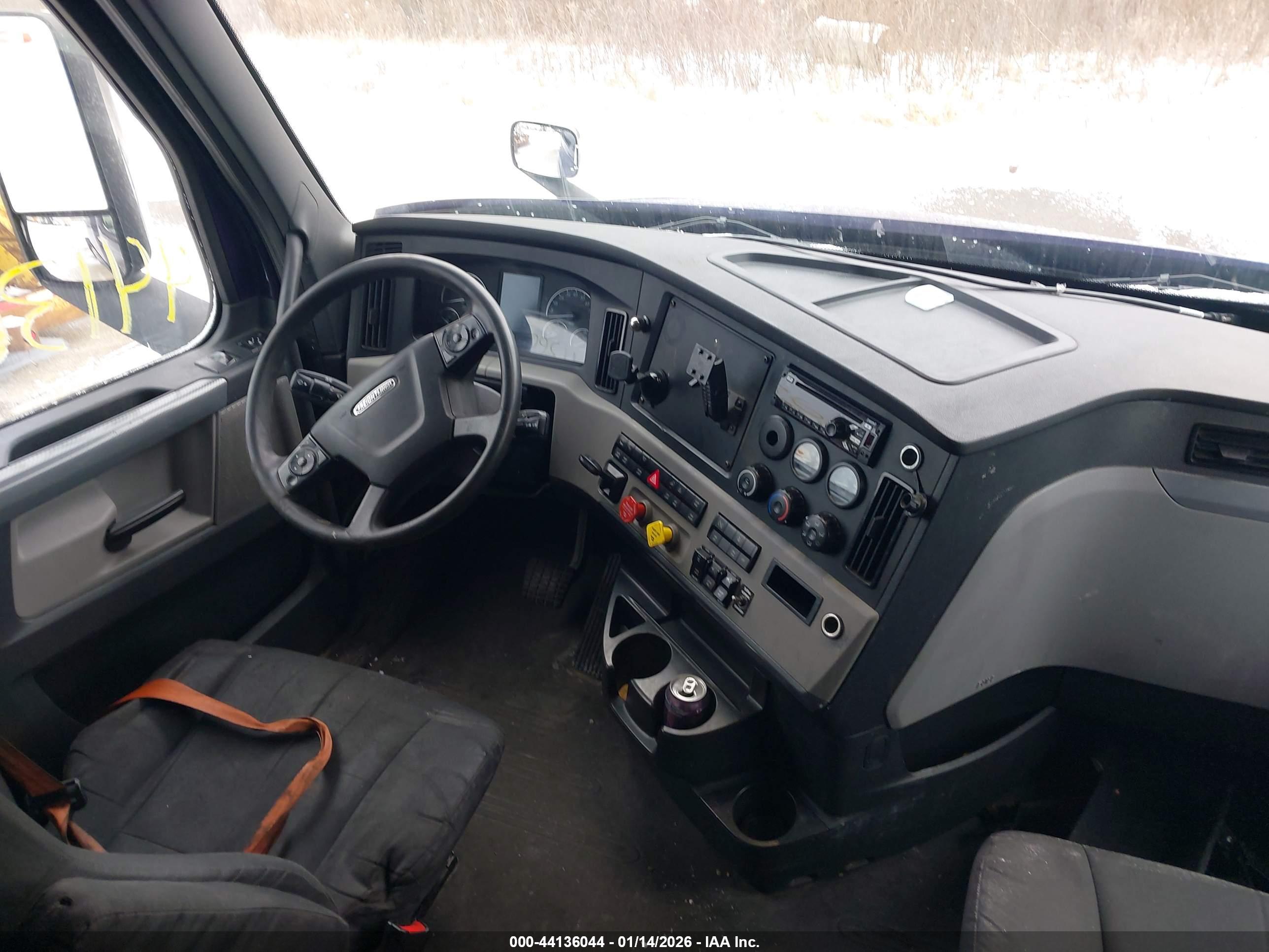 FREIGHTLINER NEW image 8