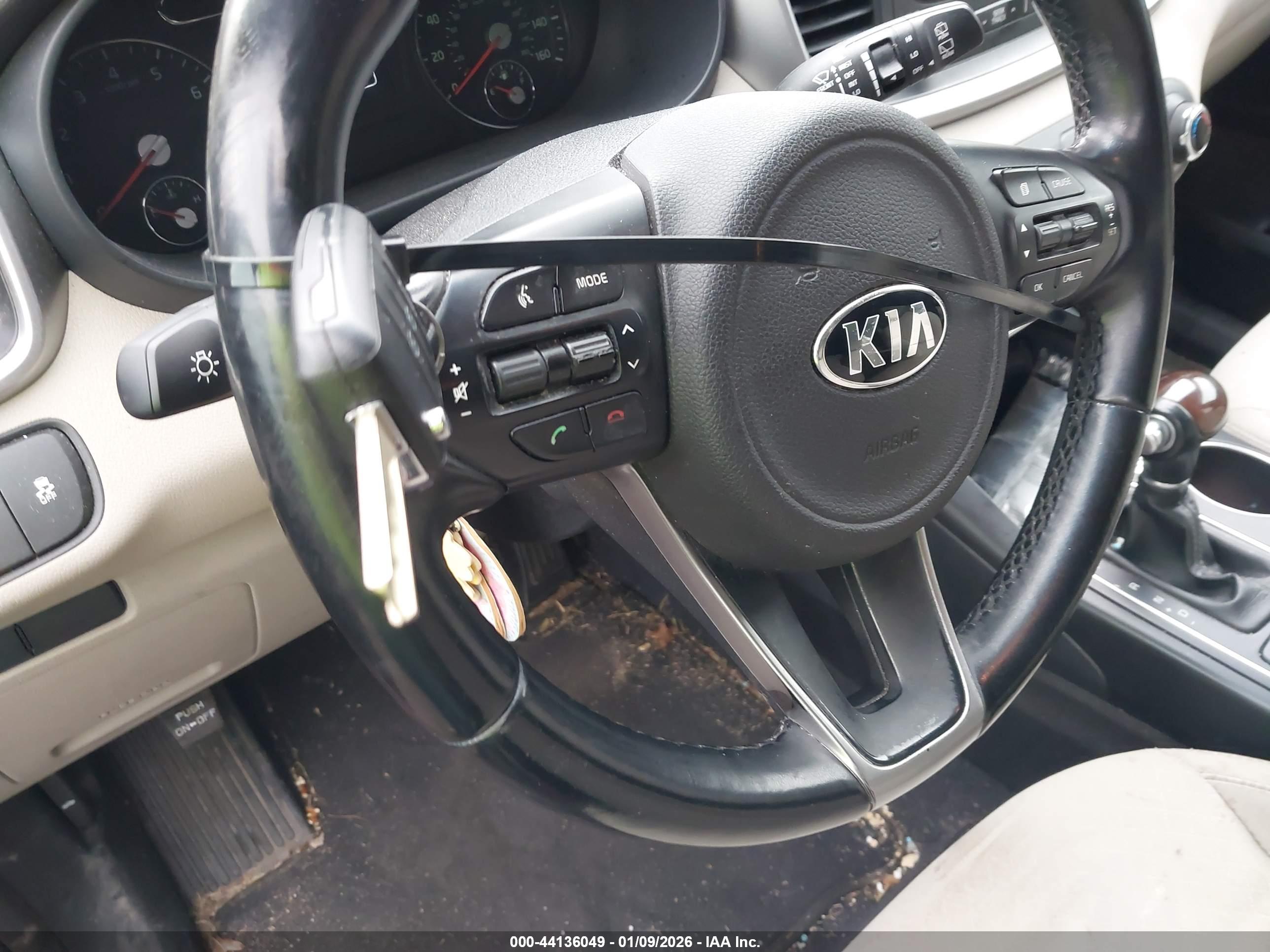KIA SORENTO image 11