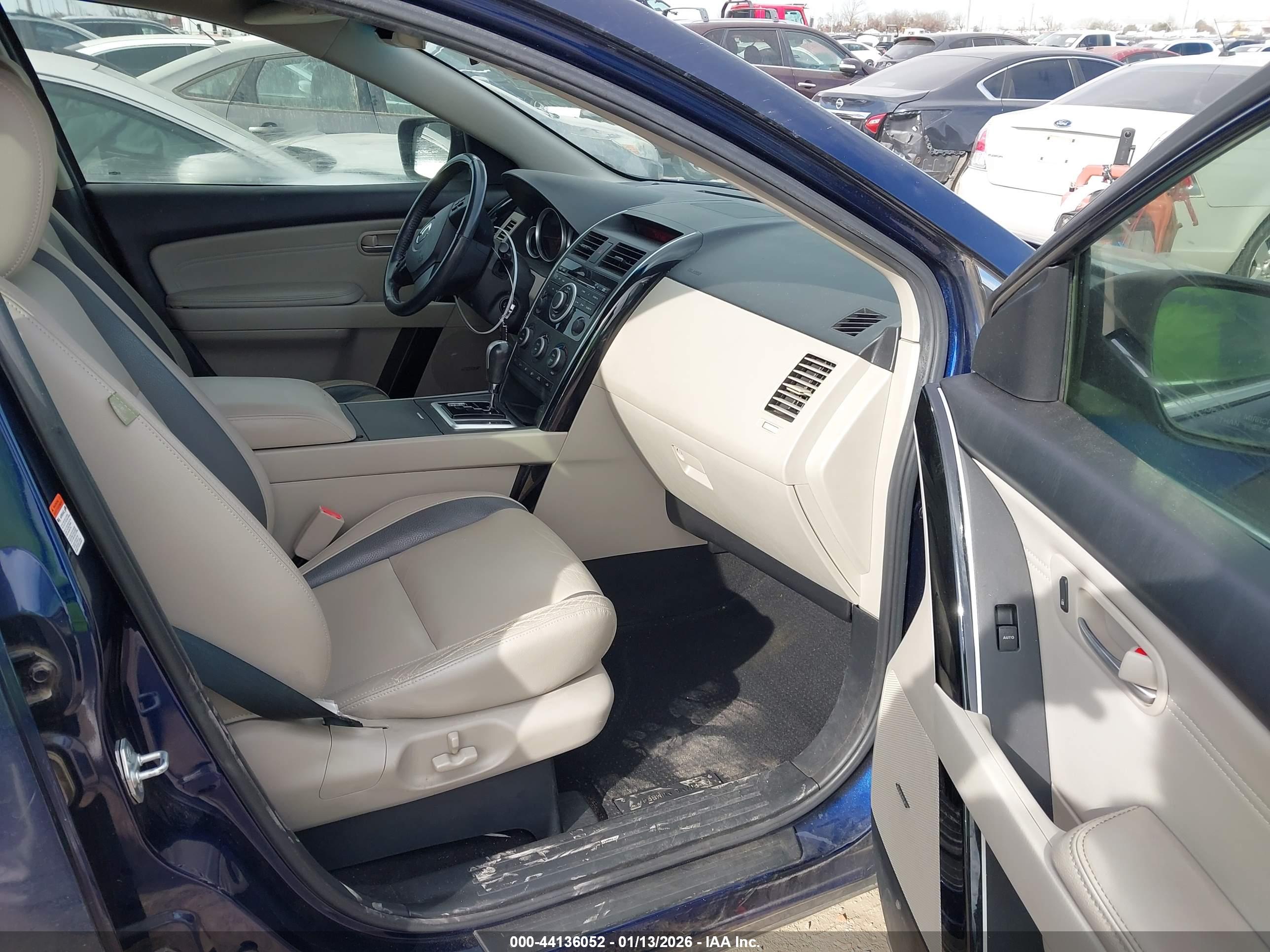 MAZDA CX-9 image 5