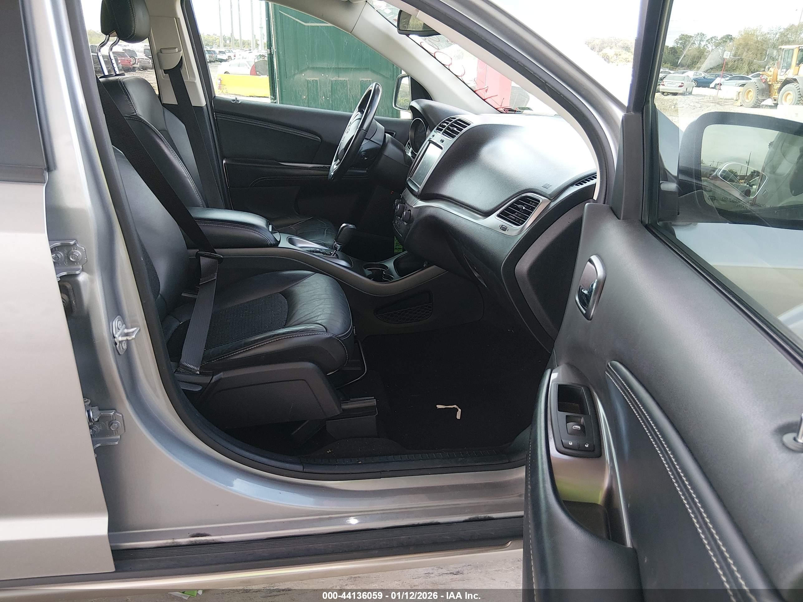 DODGE JOURNEY image 5