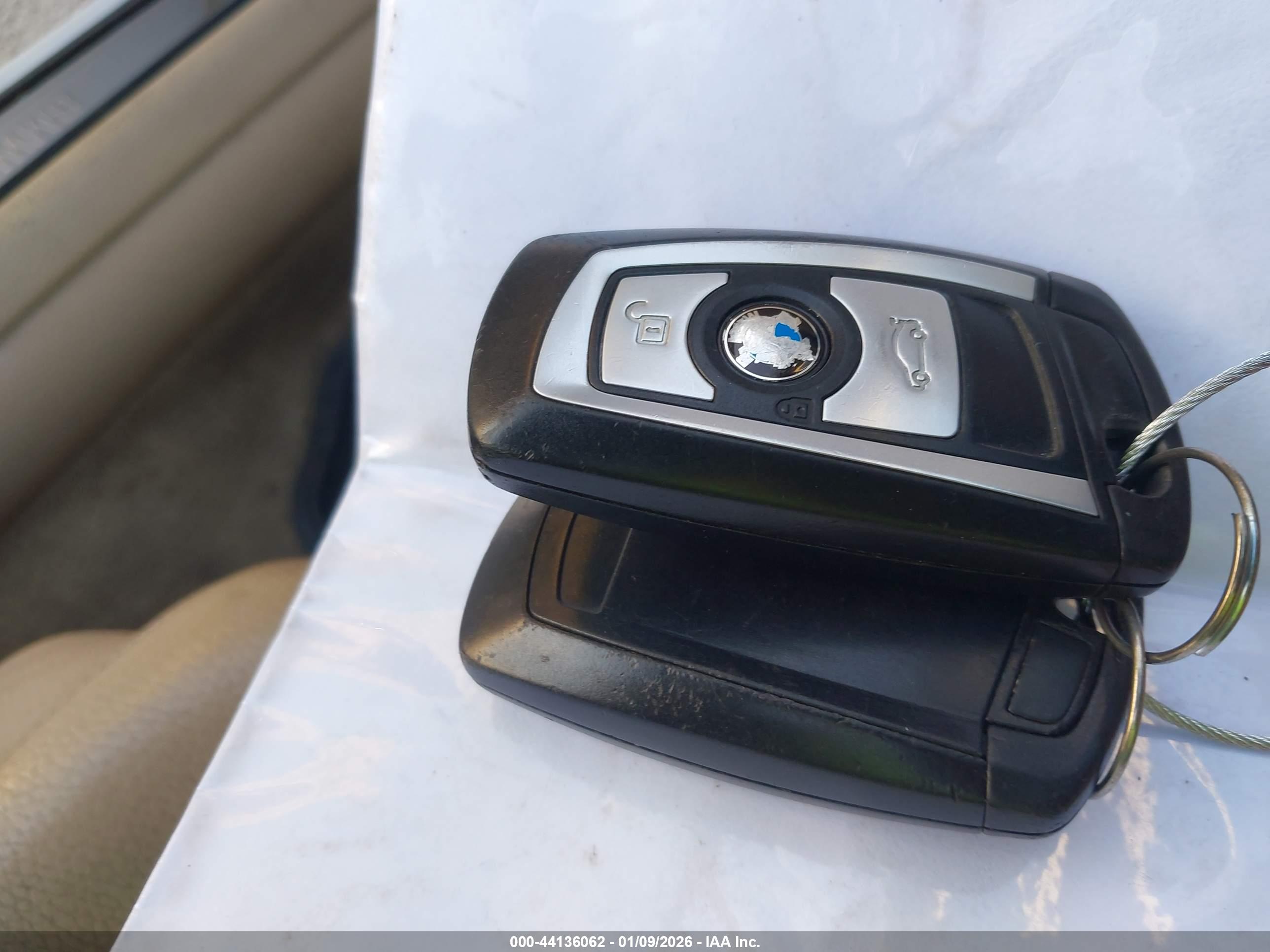 BMW 328I image 11
