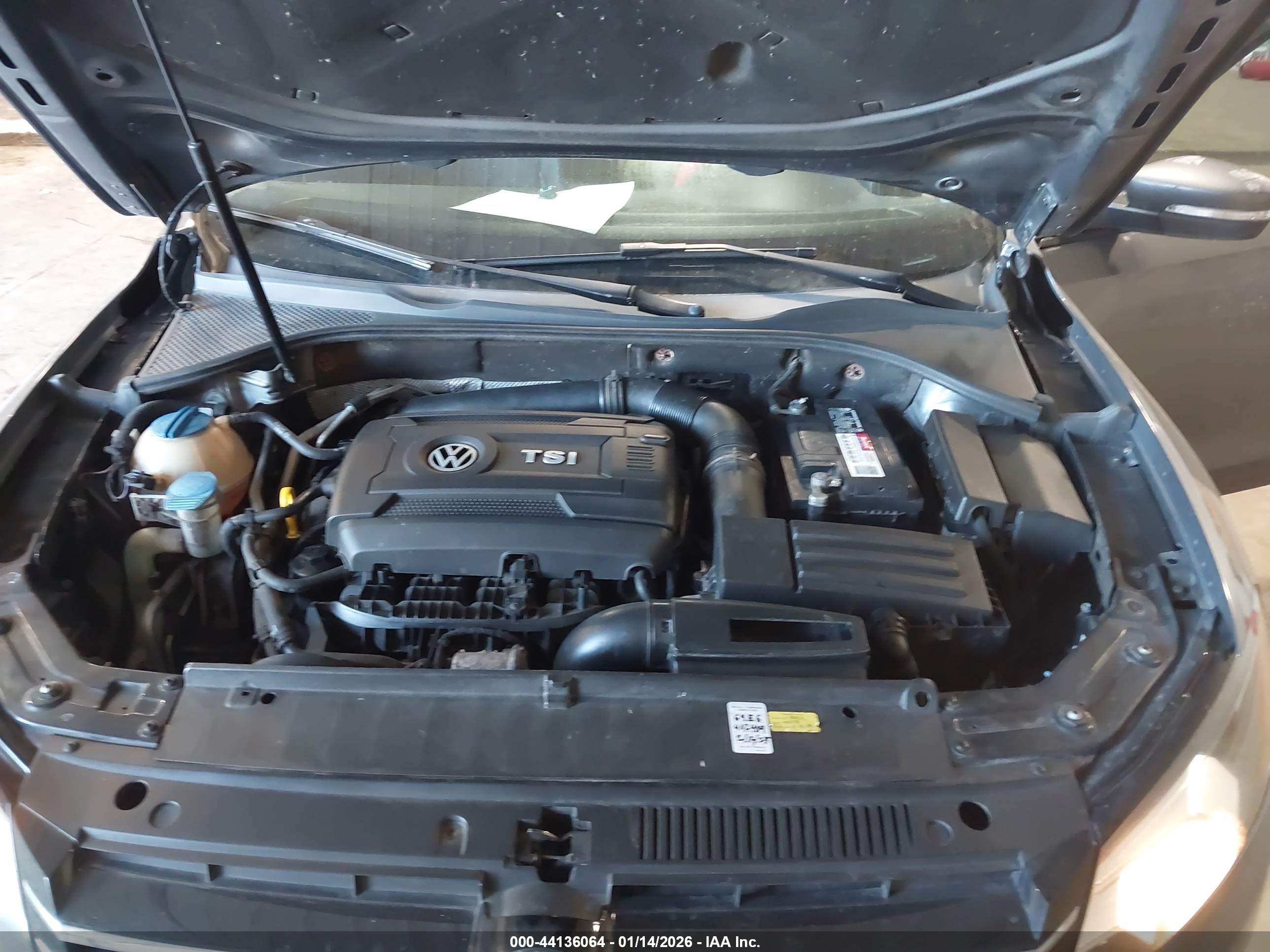 VOLKSWAGEN PASSAT image 10