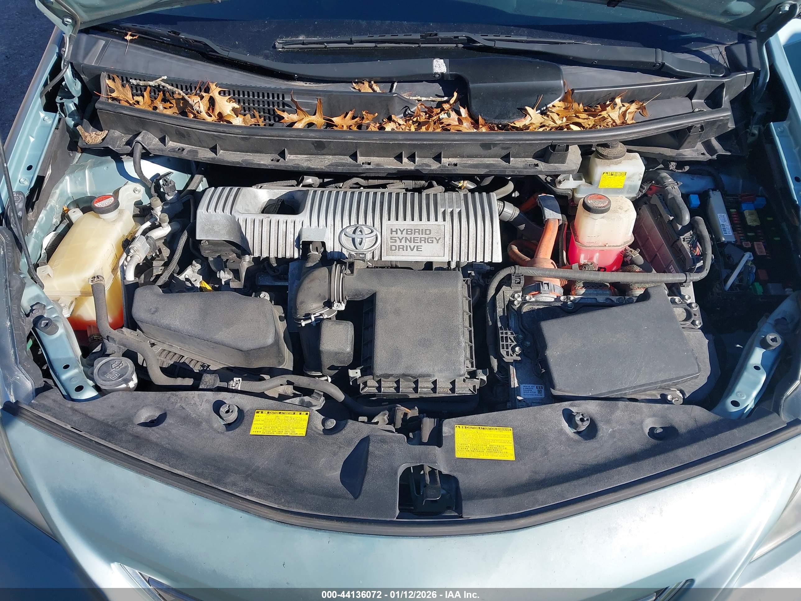 TOYOTA PRIUS image 10