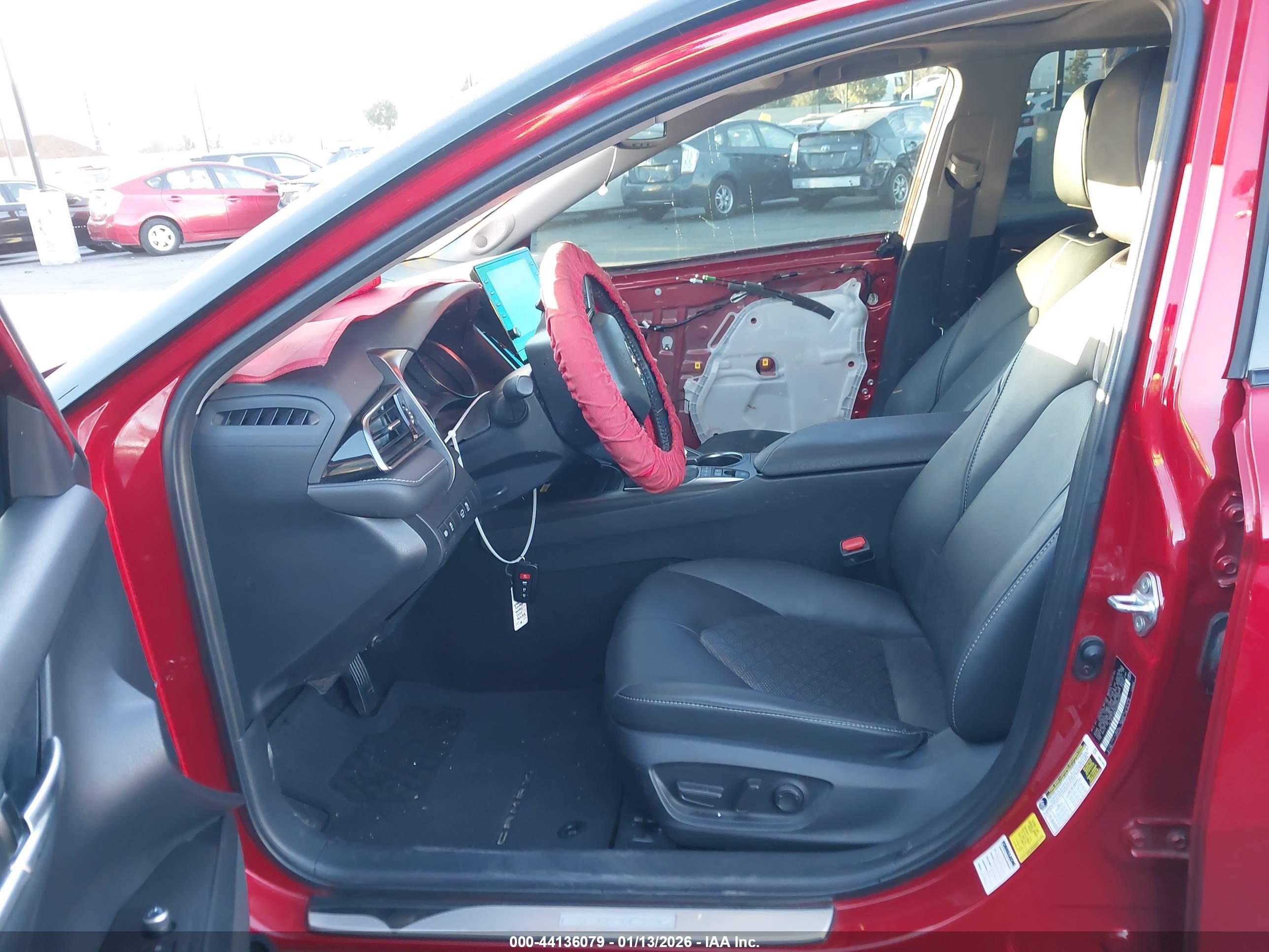 TOYOTA CAMRY image 5
