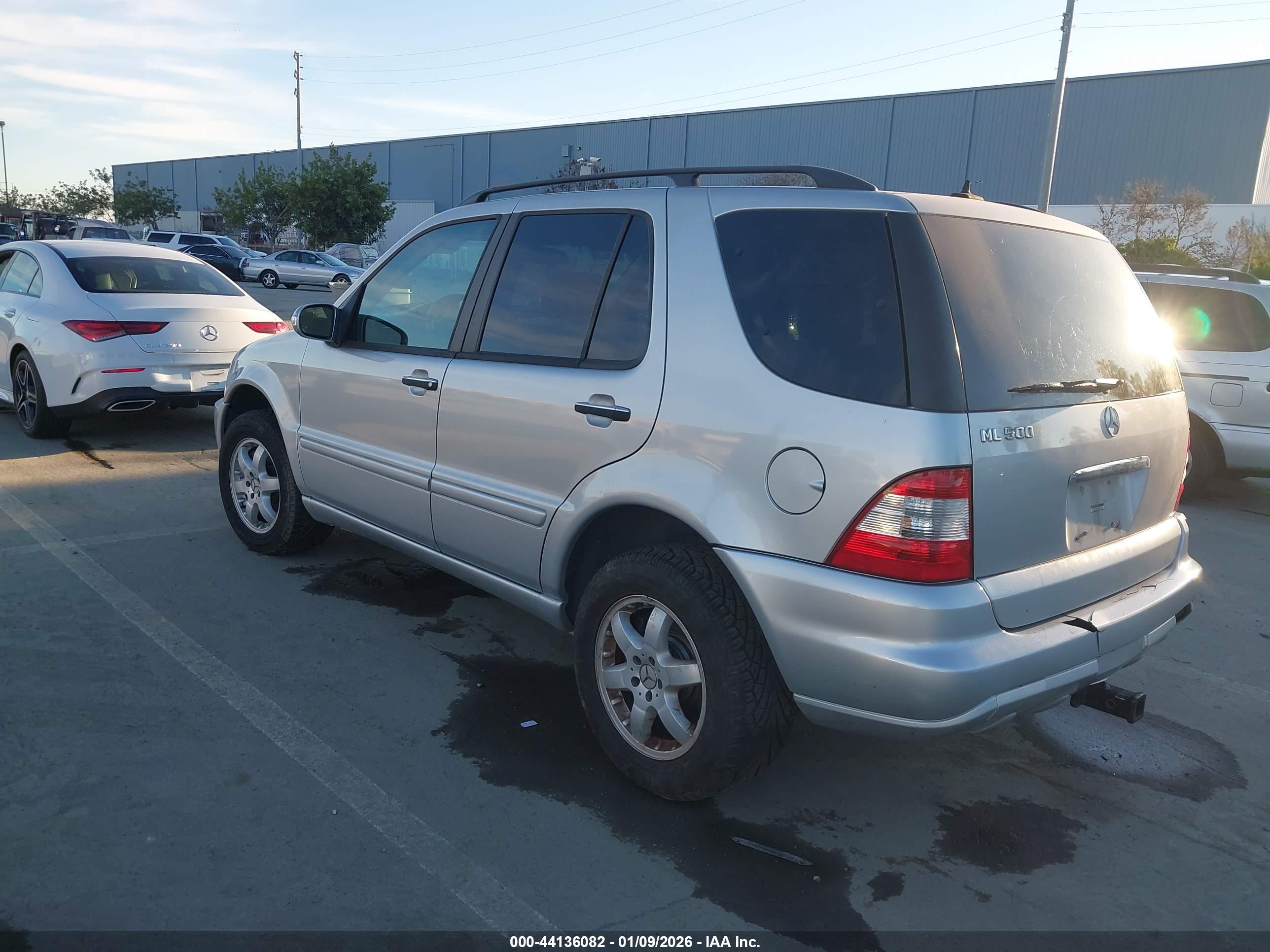 MERCEDES-BENZ ML image 3