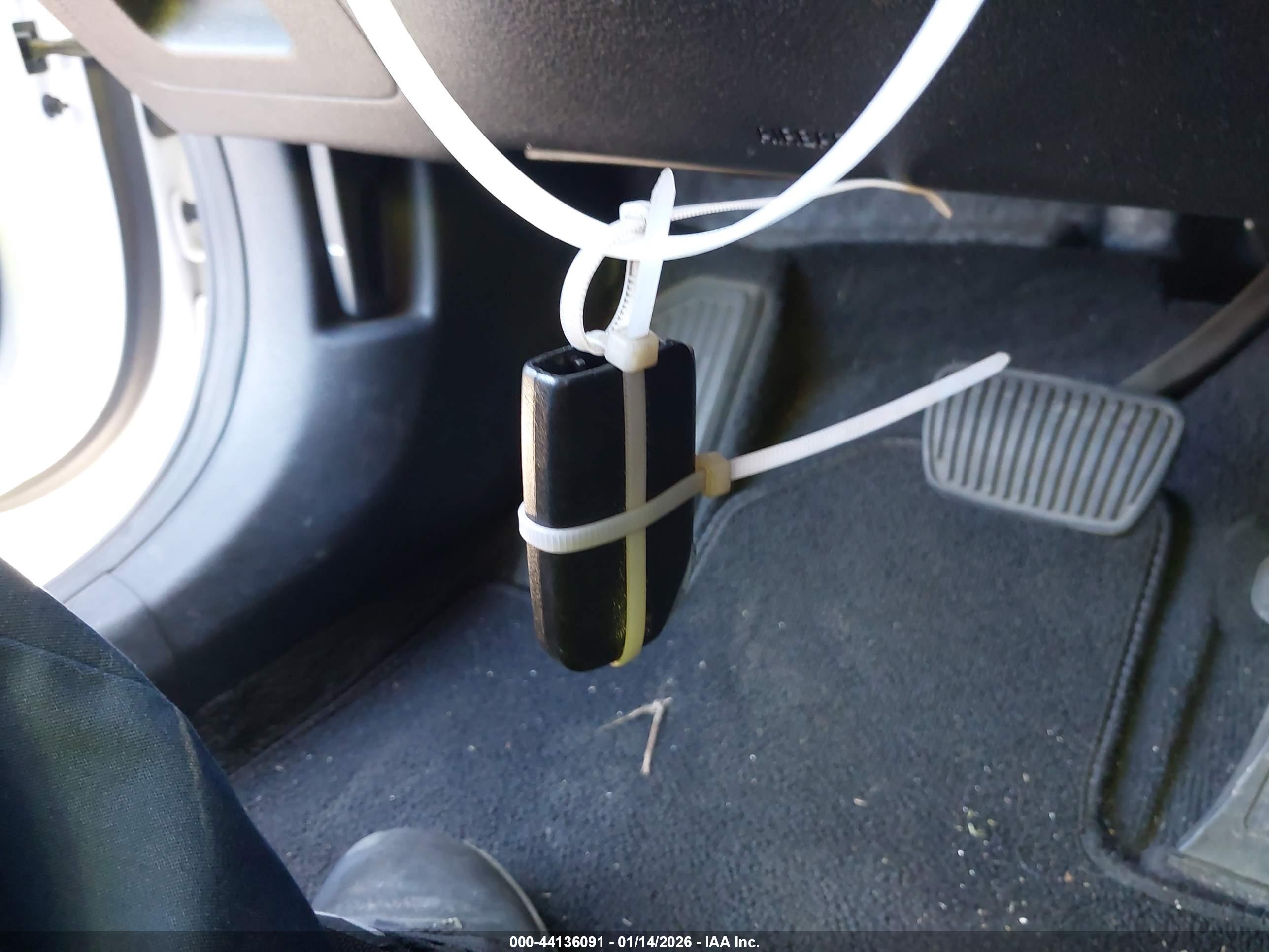 KIA K5 image 11