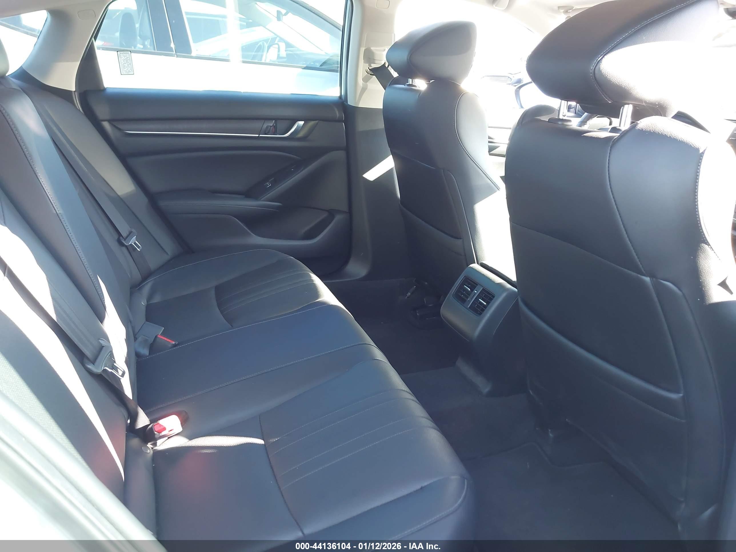 HONDA ACCORD image 8