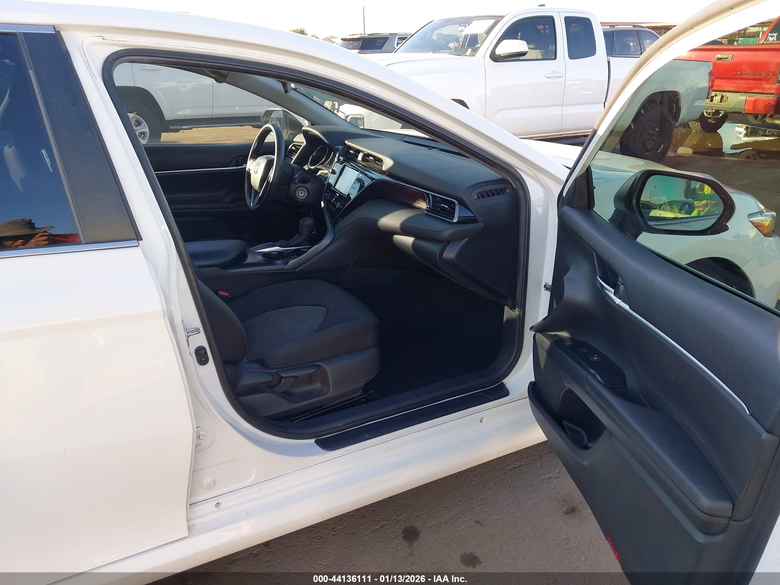 TOYOTA CAMRY image 5