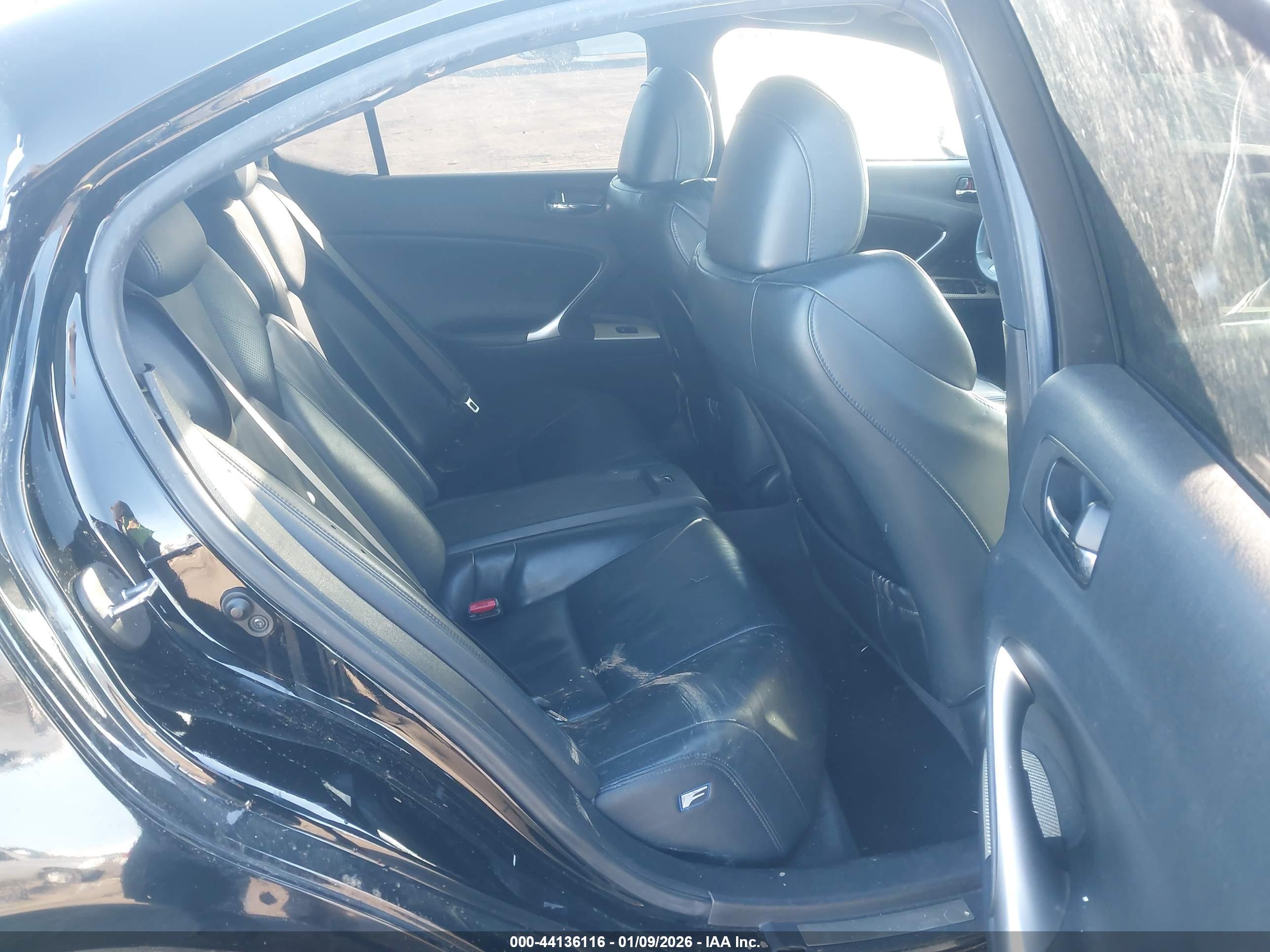 LEXUS IS image 8