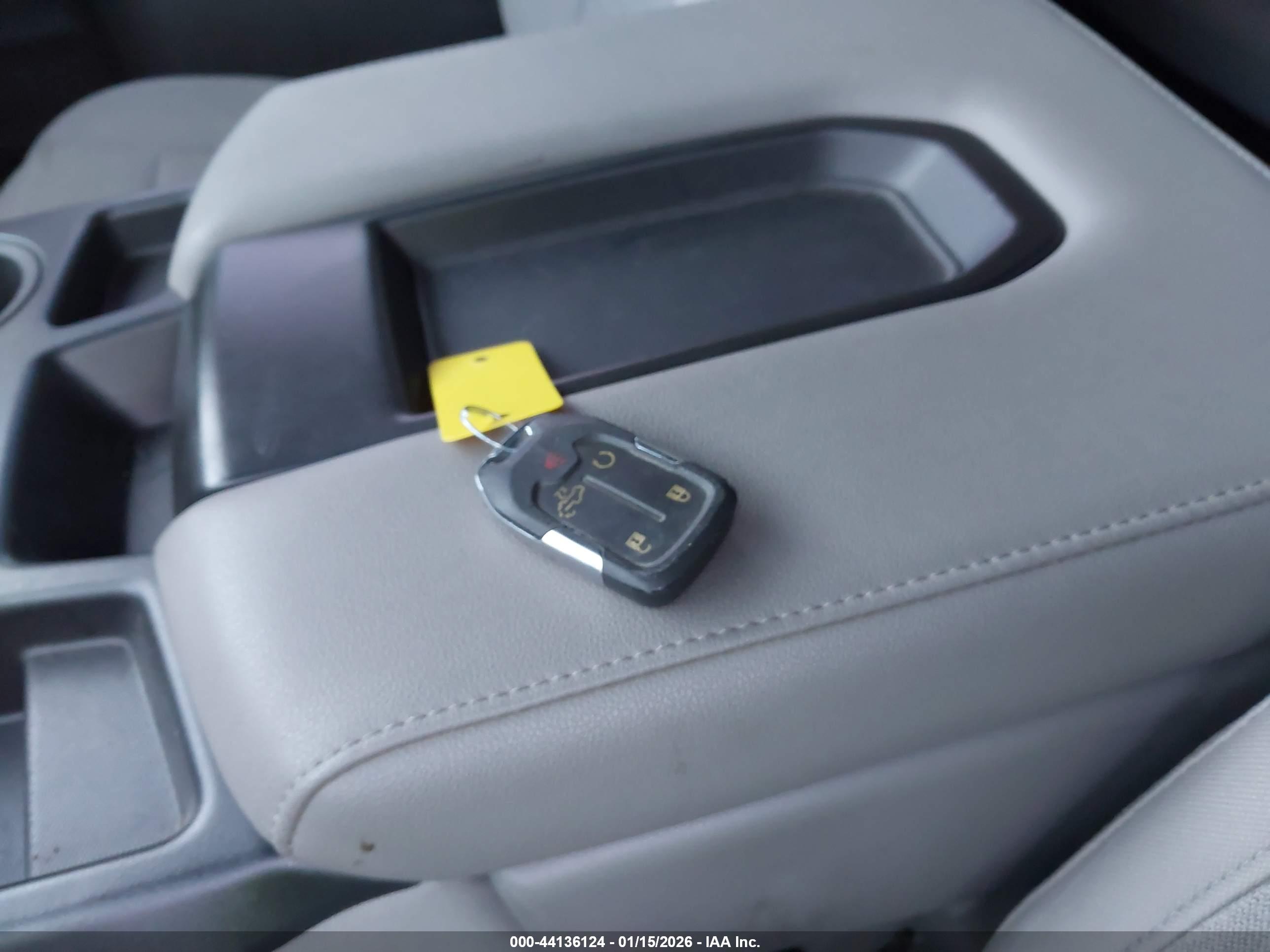 GMC SIERRA image 11