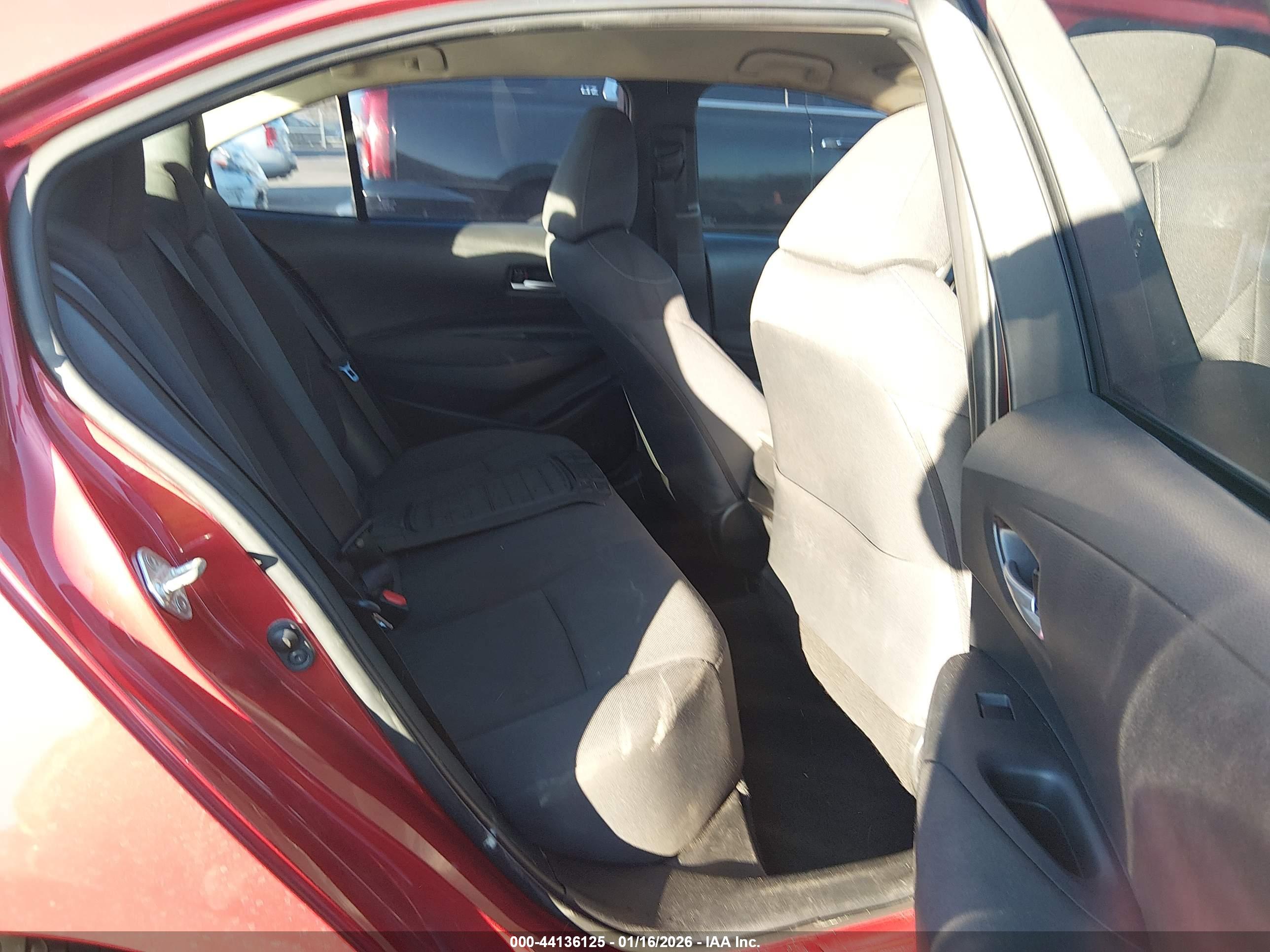 TOYOTA COROLLA image 8