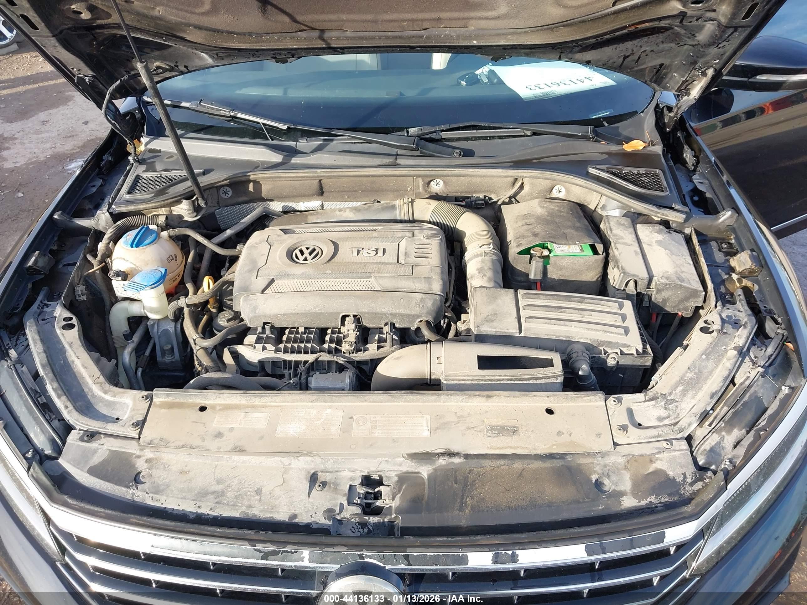 VOLKSWAGEN PASSAT image 10