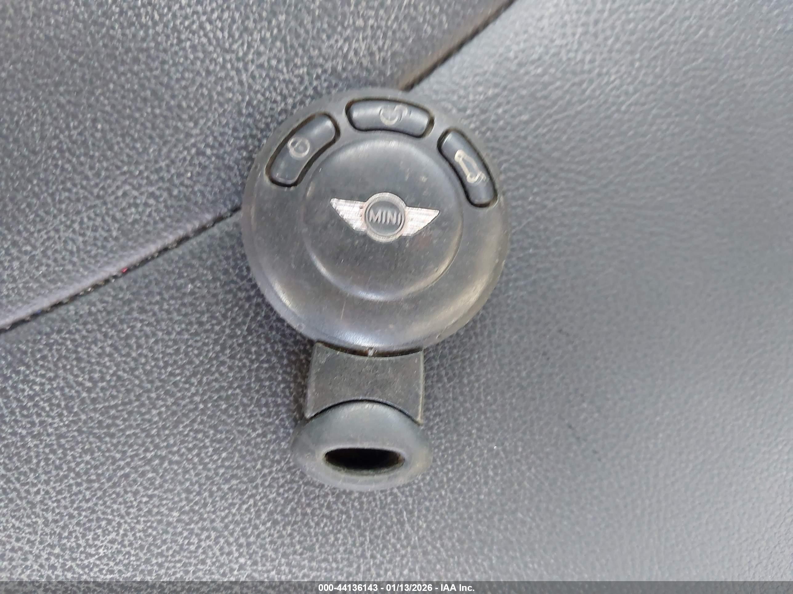 MINI CLUBMAN image 11