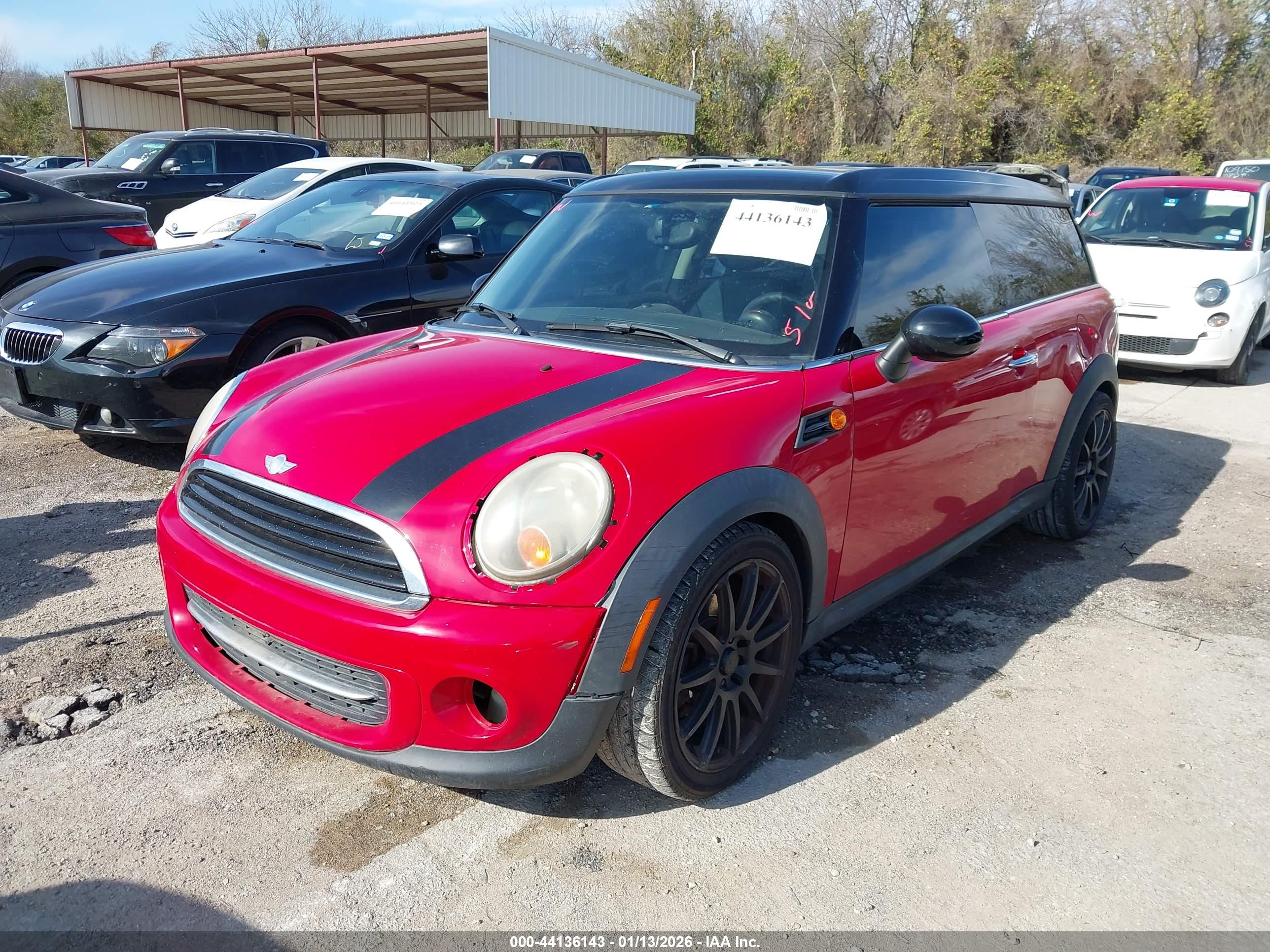 MINI CLUBMAN image 2