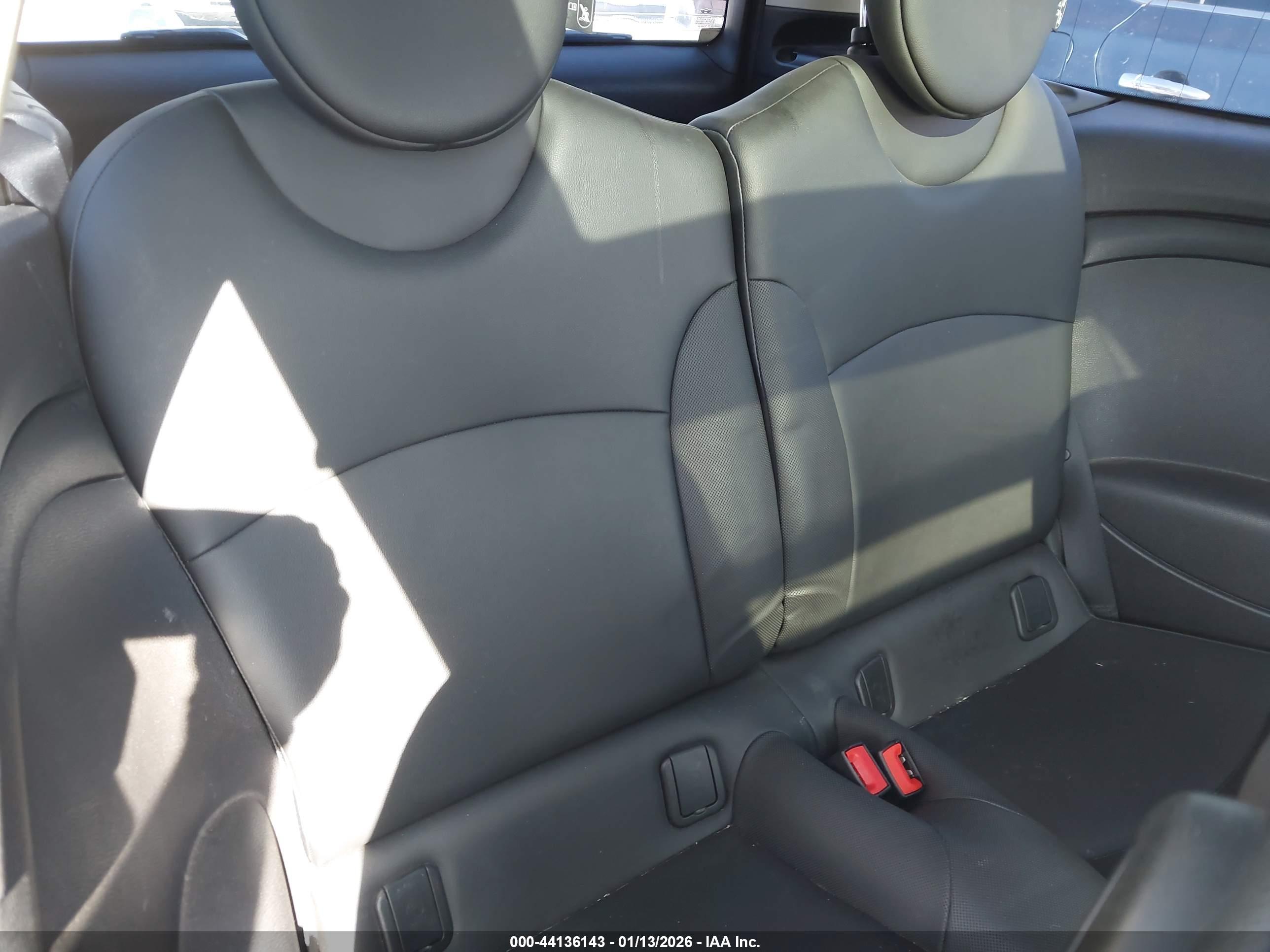 MINI CLUBMAN image 8