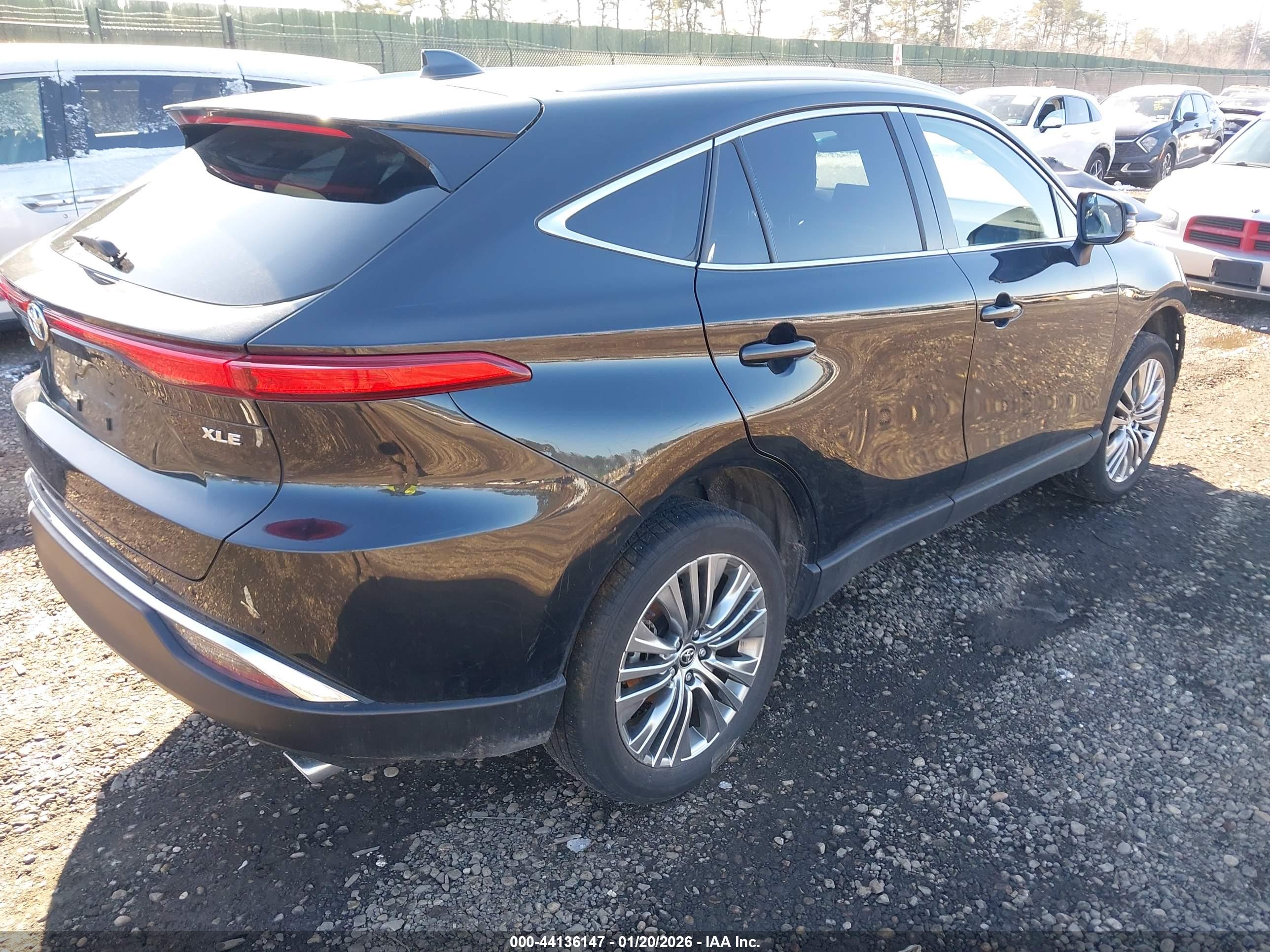 TOYOTA VENZA image 4