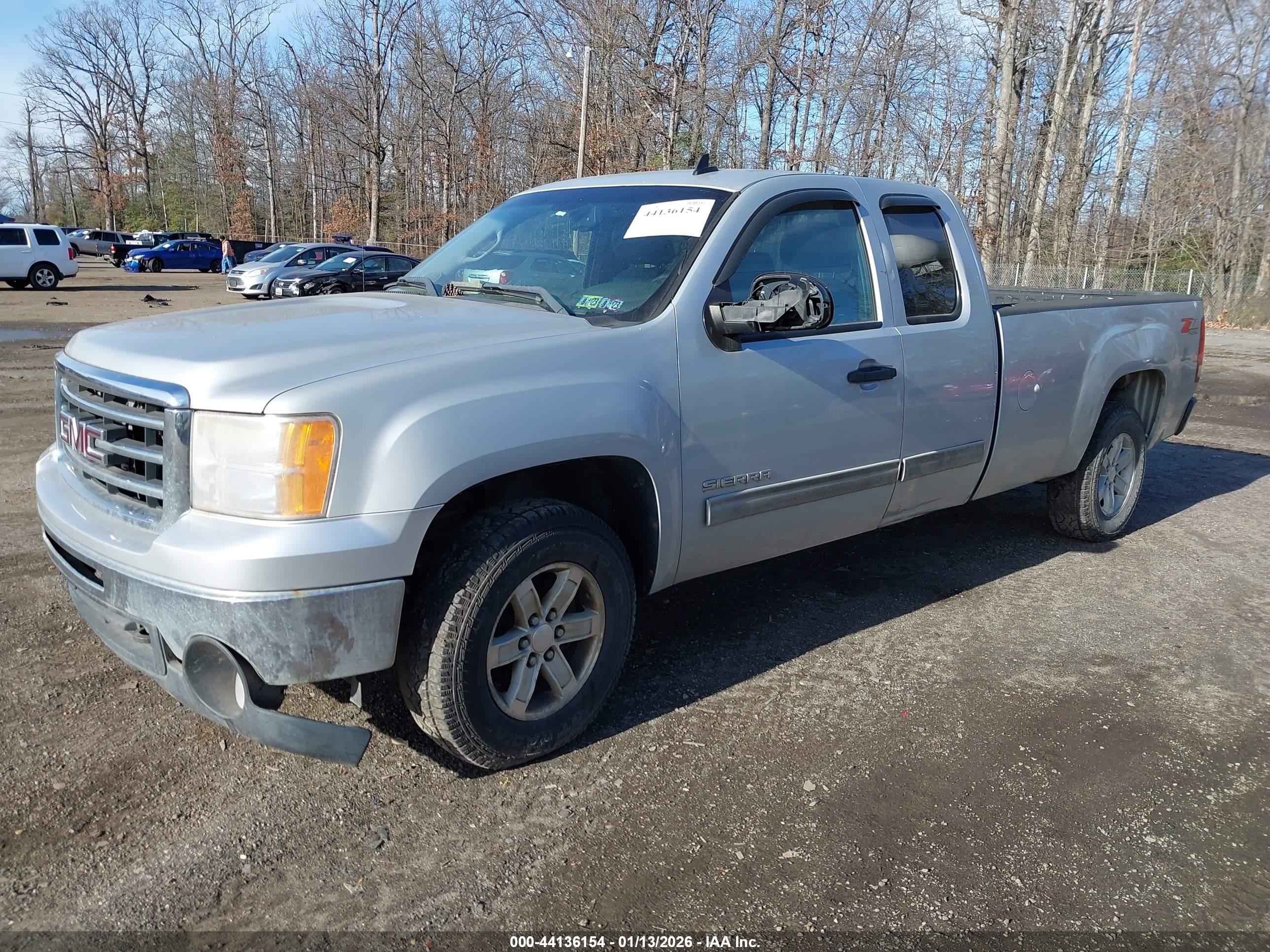 GMC SIERRA image 2