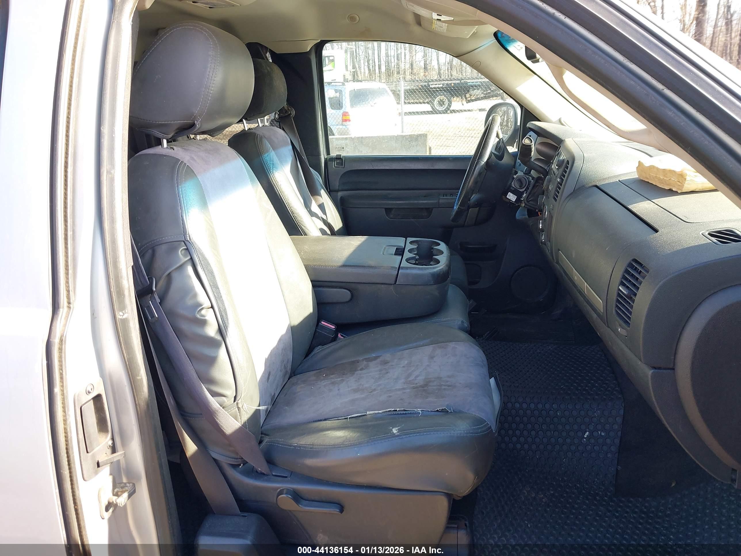 GMC SIERRA image 5