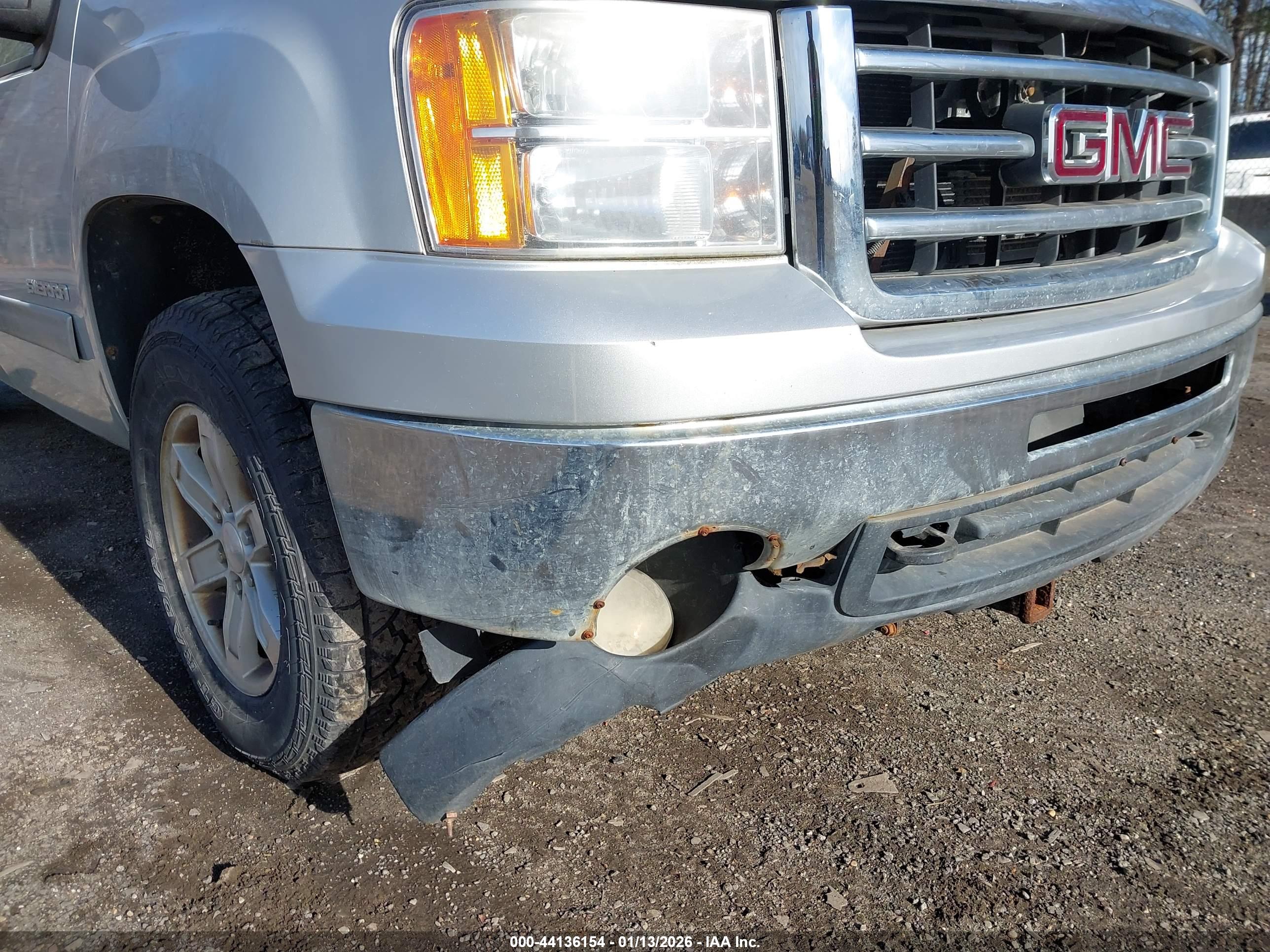 GMC SIERRA image 6