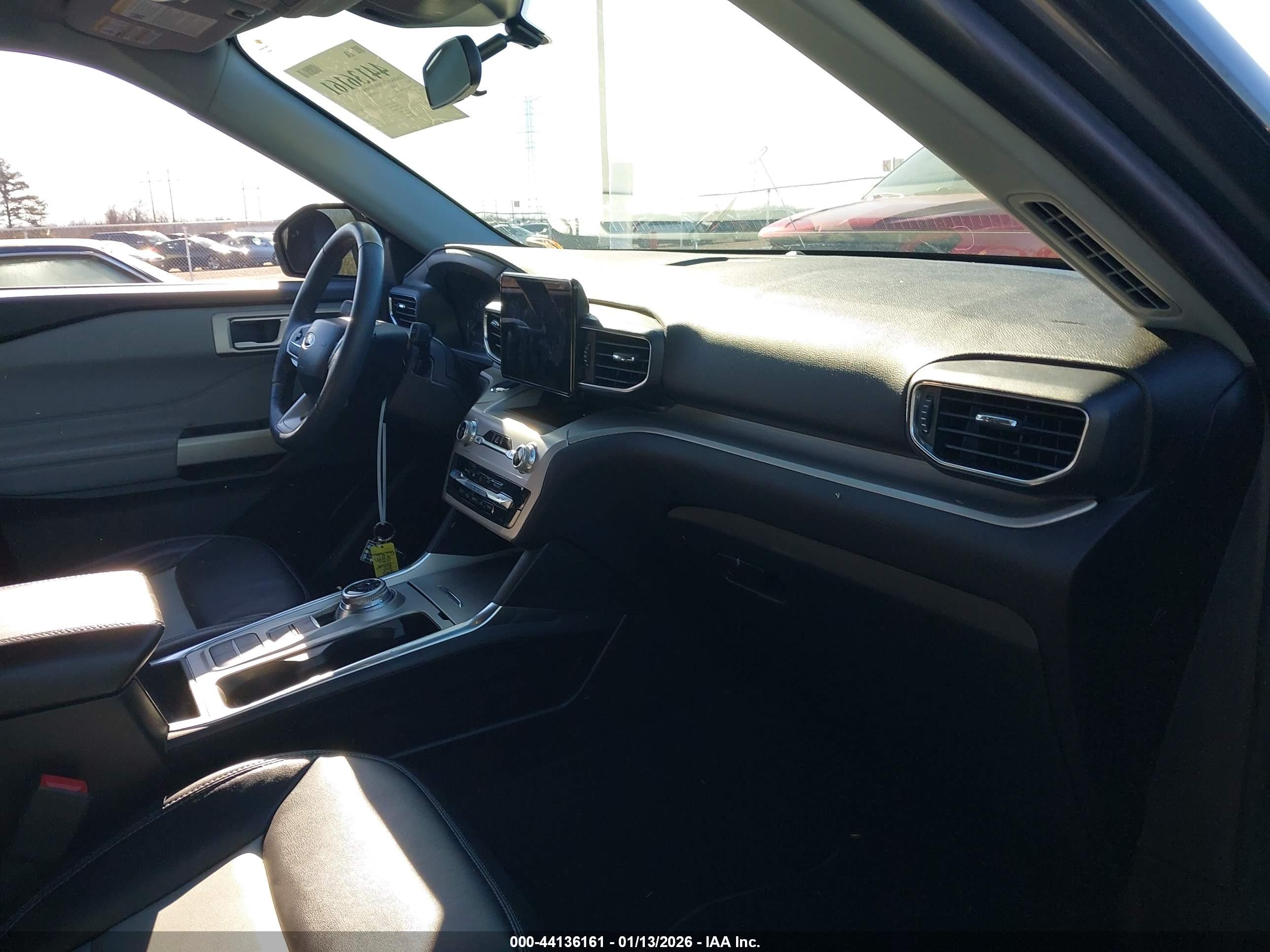 FORD EXPLORER image 5