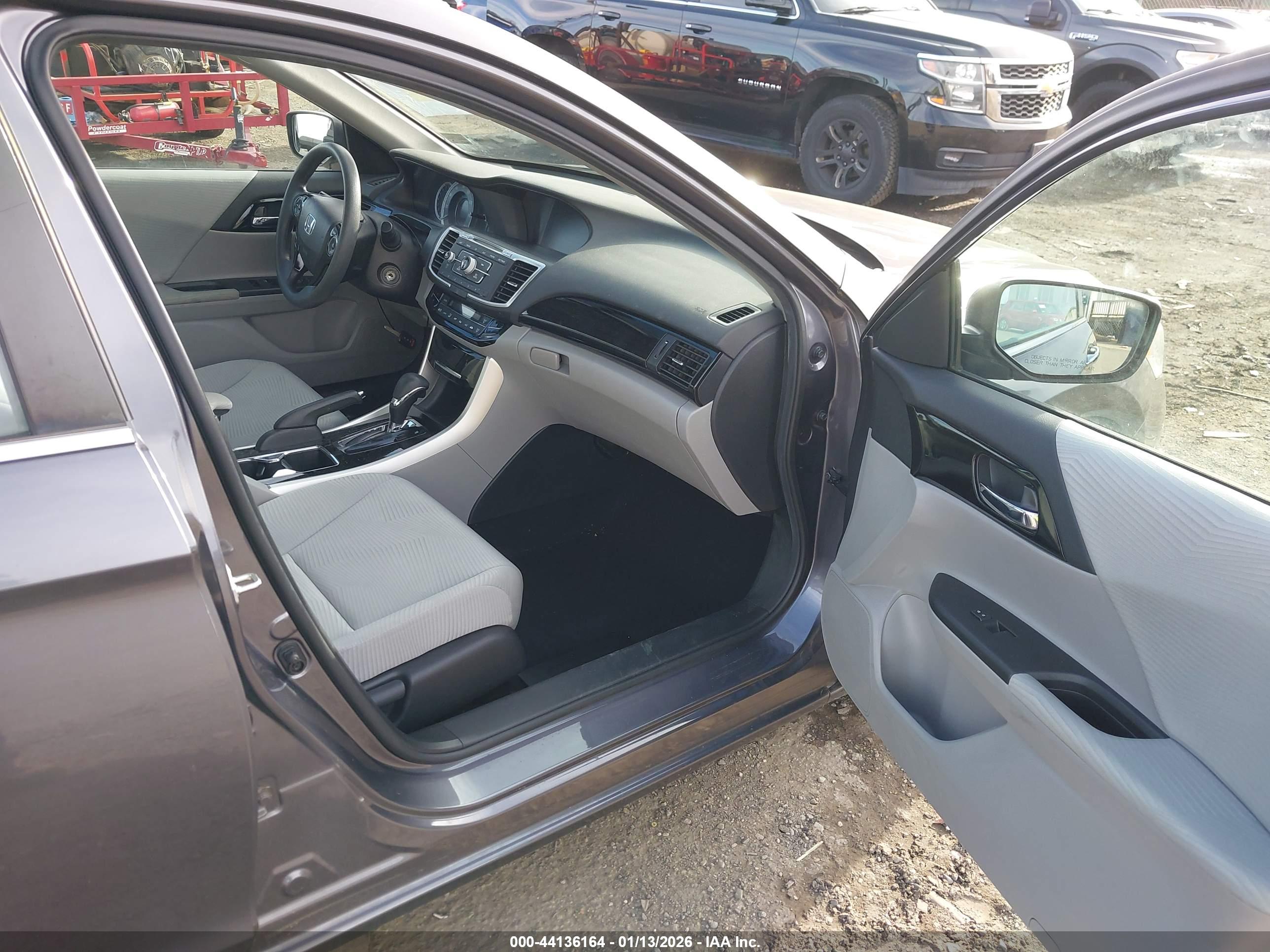 HONDA ACCORD image 5