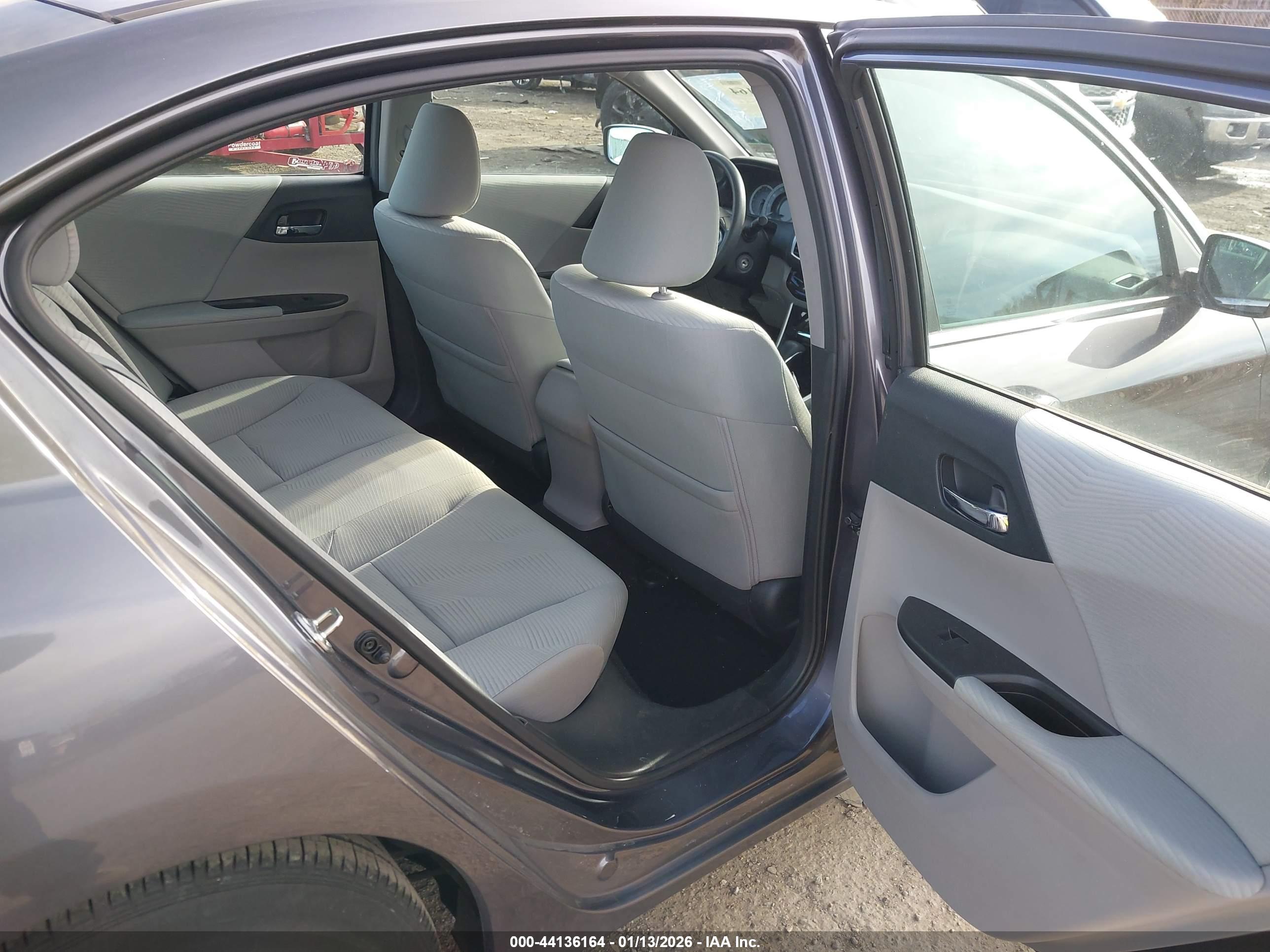 HONDA ACCORD image 8