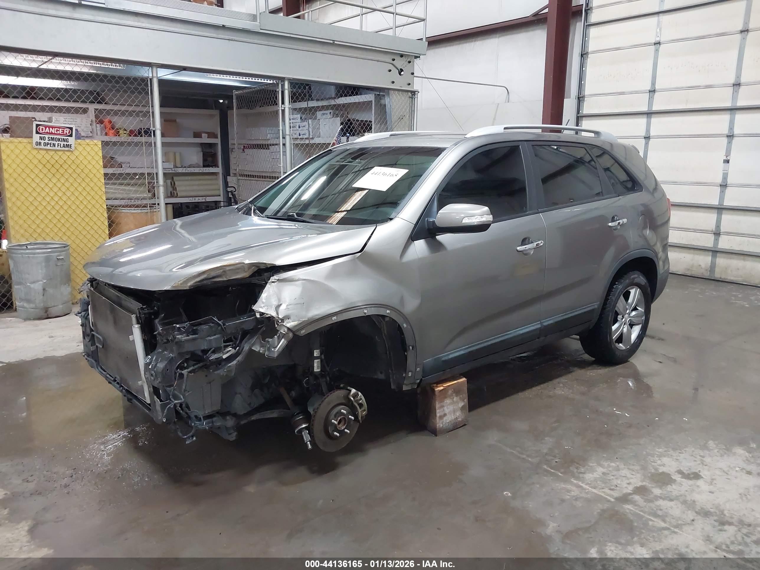 KIA SORENTO image 2