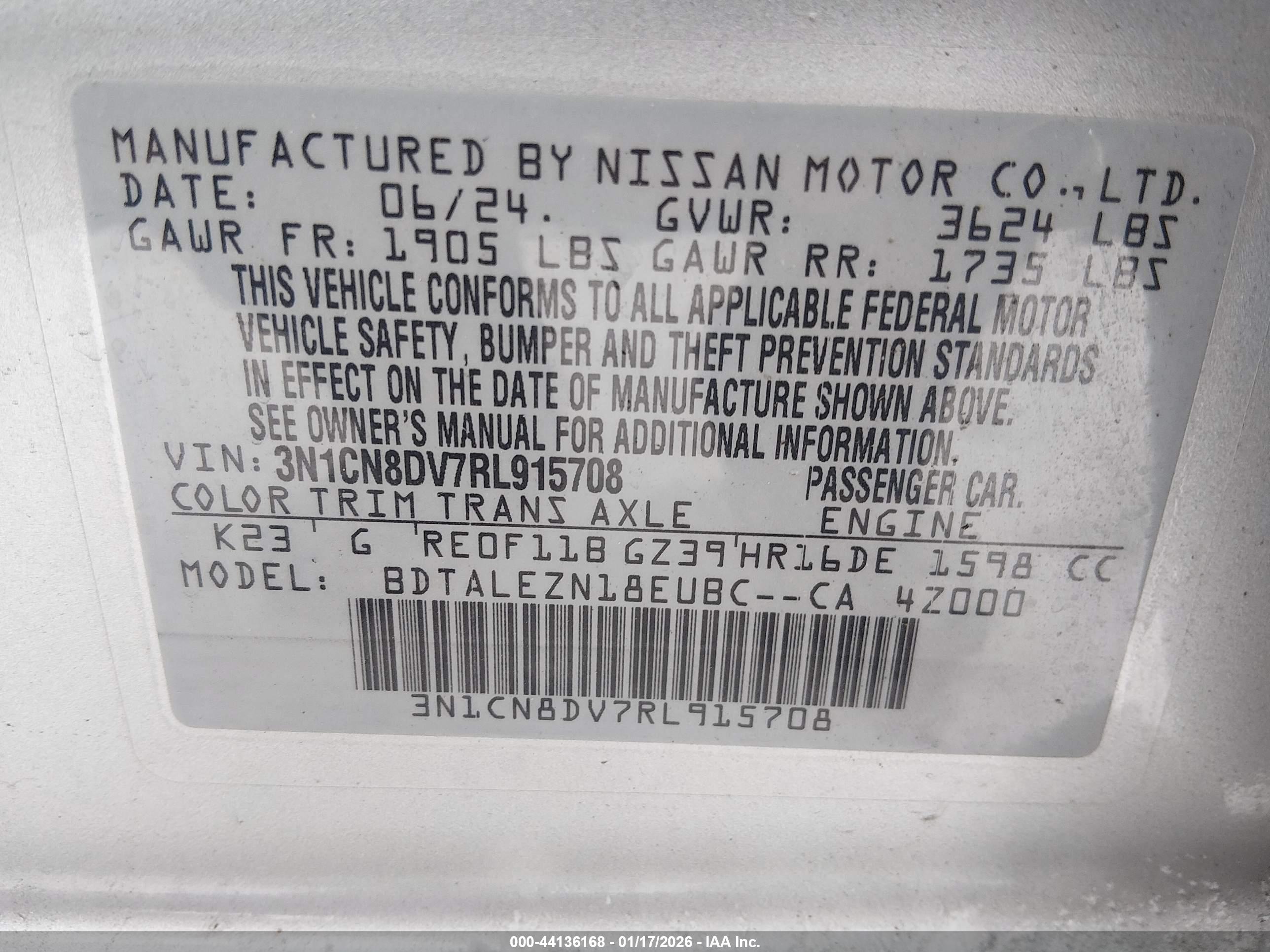 NISSAN VERSA image 9