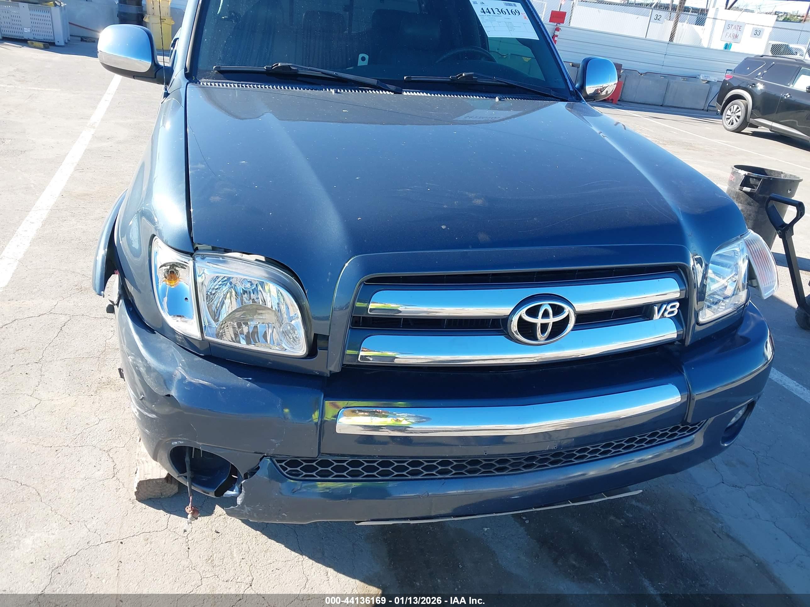 TOYOTA TUNDRA image 6