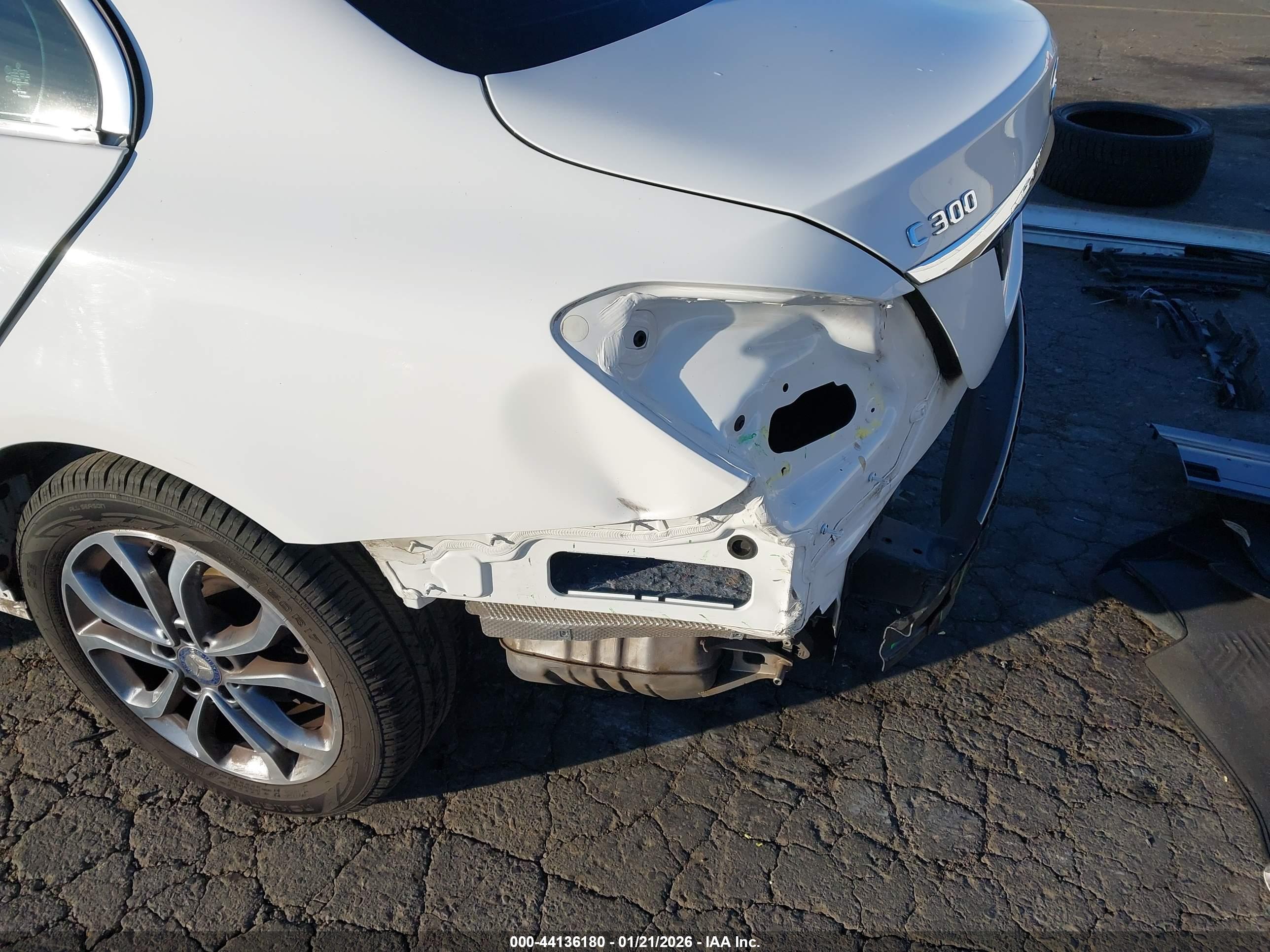 MERCEDES-BENZ C image 6