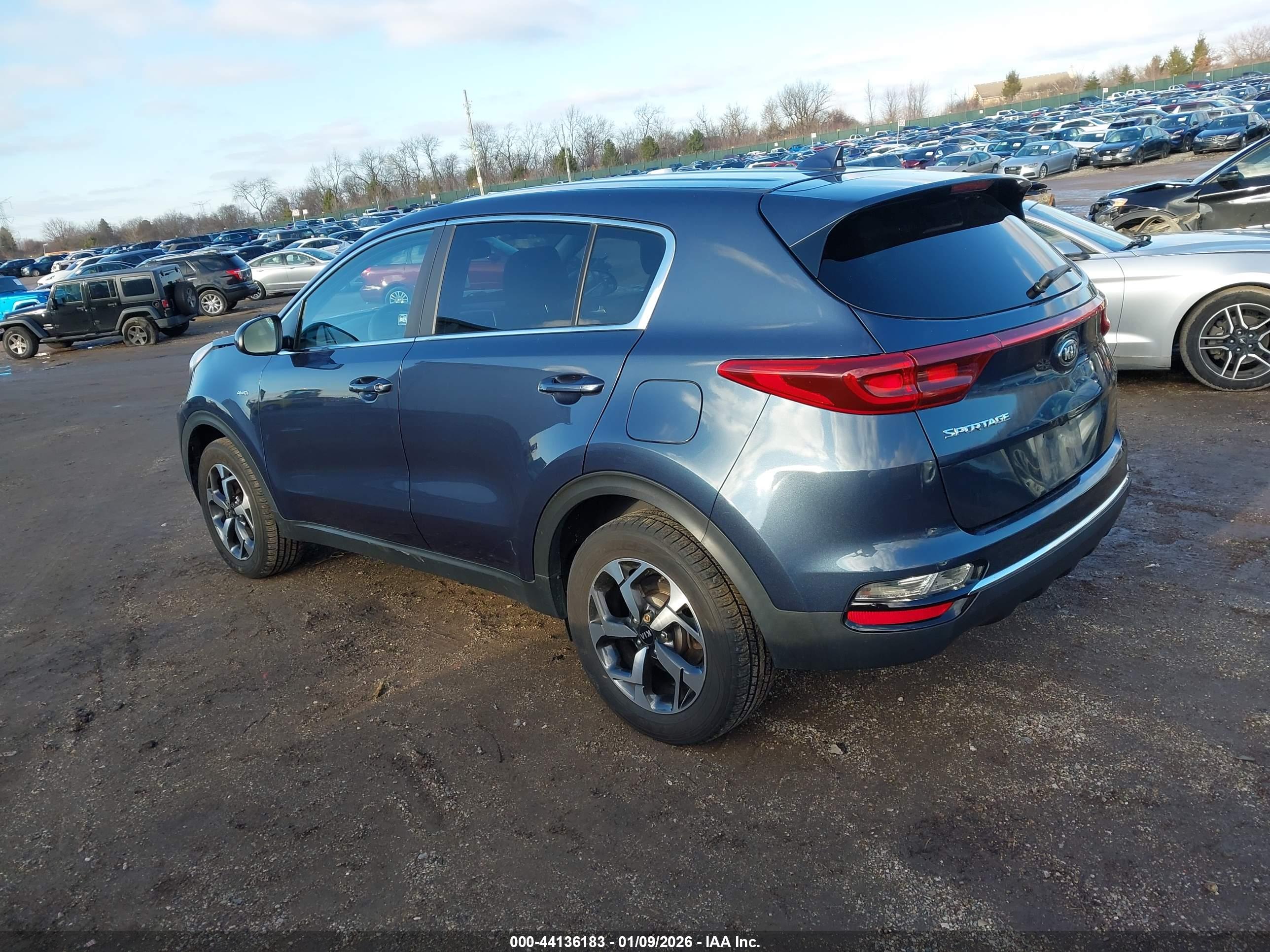 KIA SPORTAGE image 3